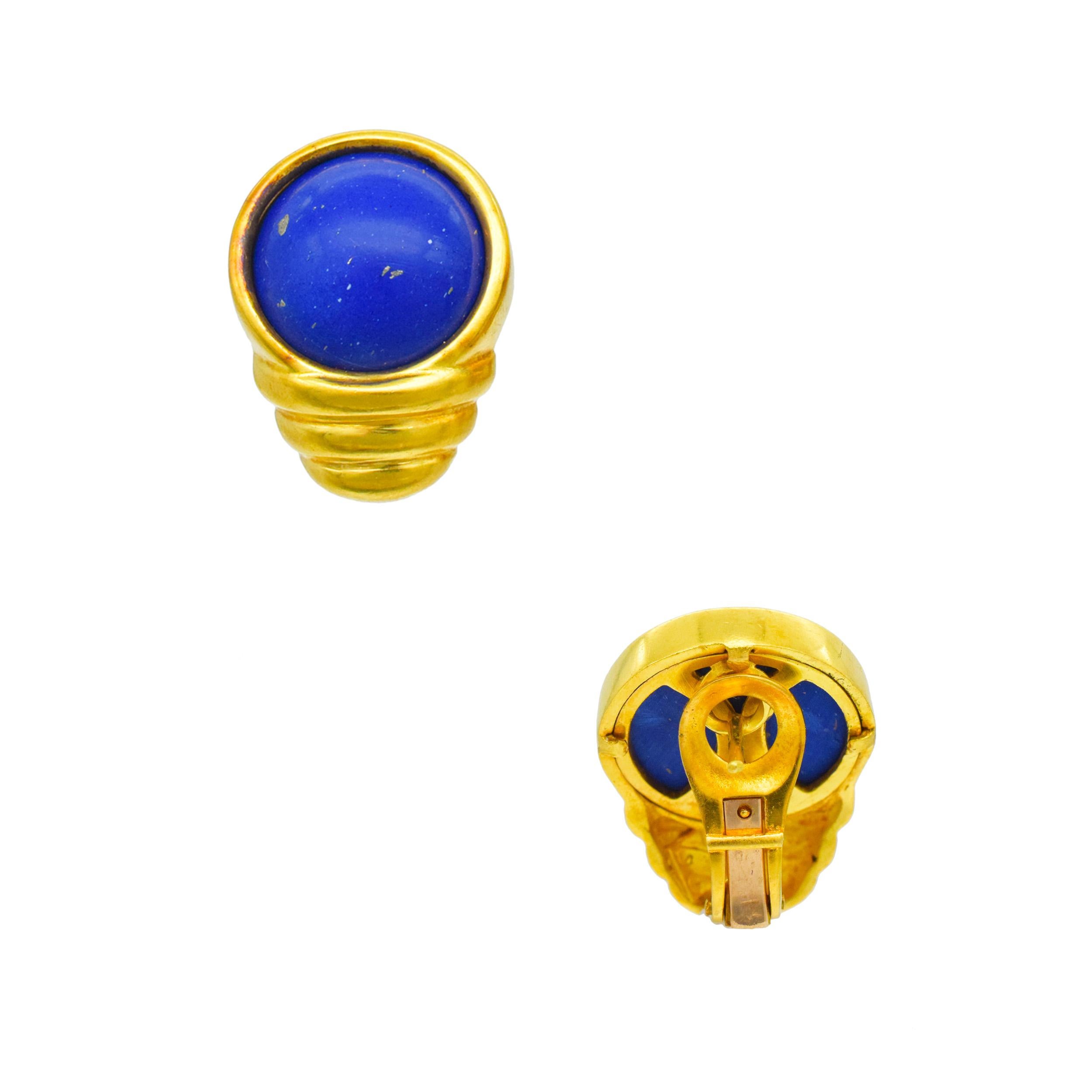 Lapis Lazuli   Collier et boucles d'oreilles en or martelé.  Or 22k en vente 7