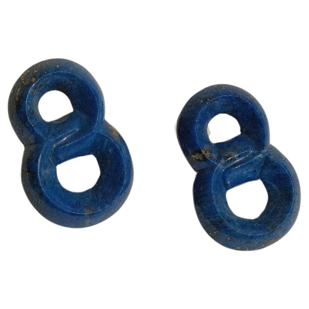 Boucles d'oreilles en Lapis Lazuli sculptées à la main Non signées  en vente