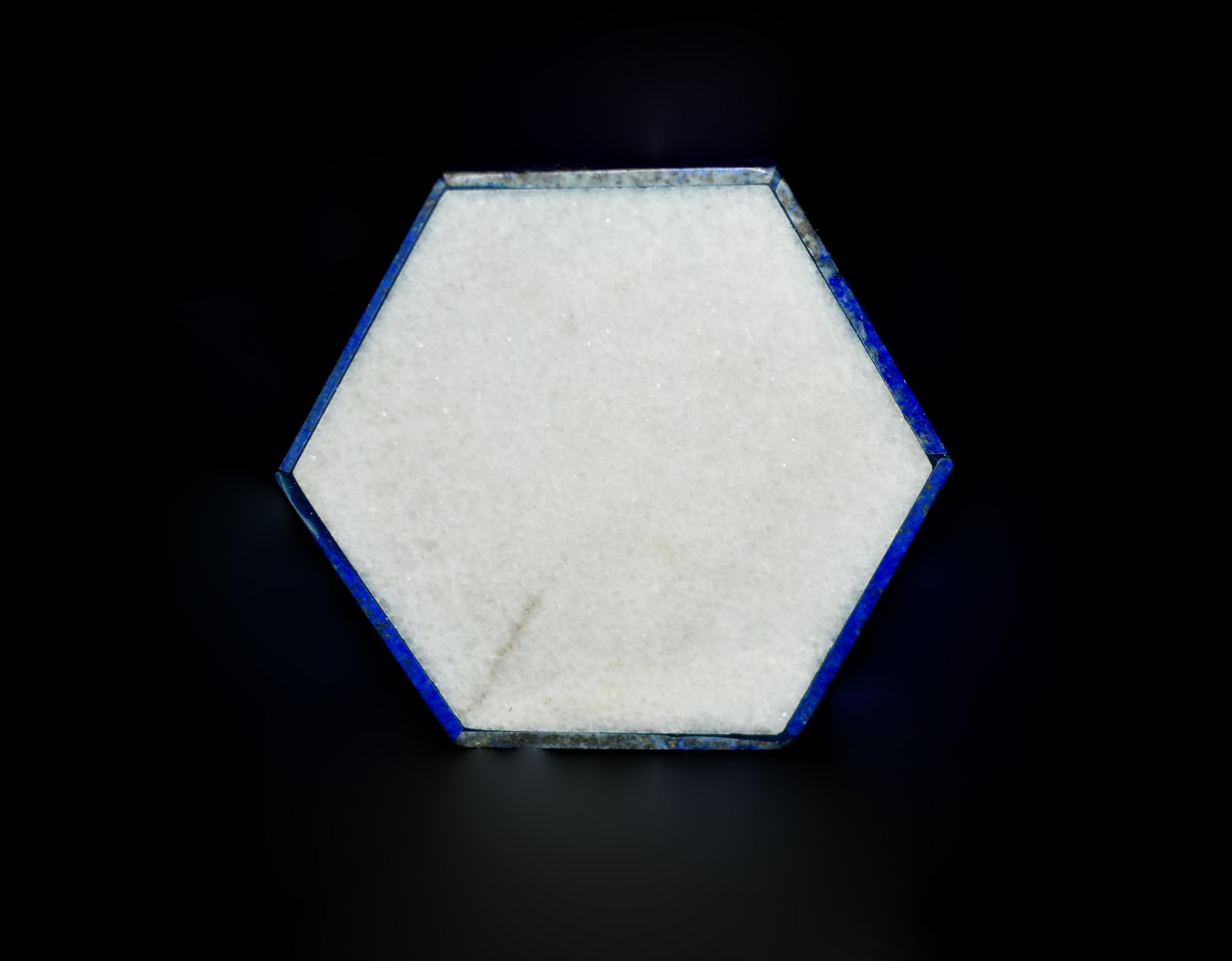 Caja hexagonal de lapislázuli 3,5 en venta 7