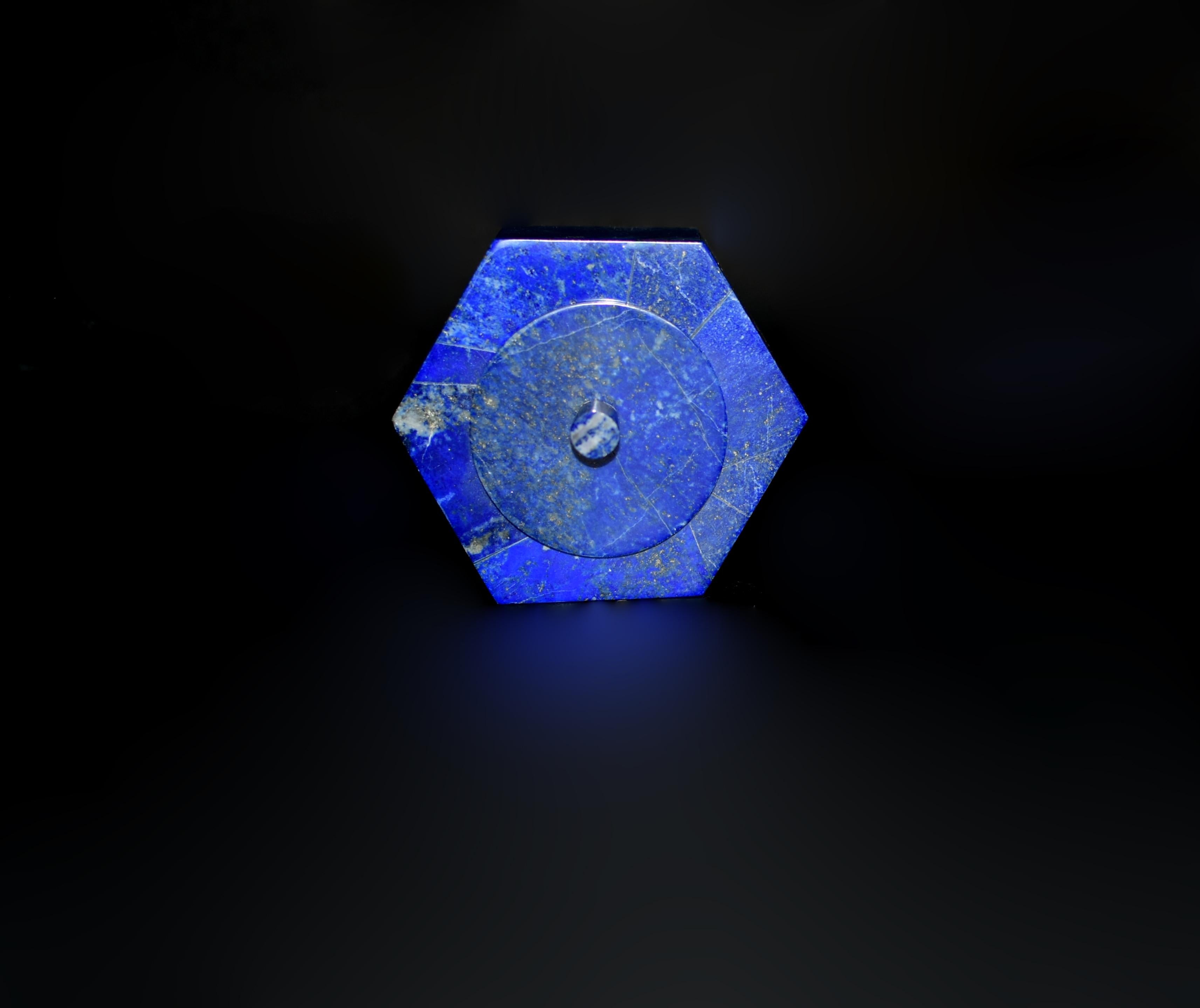 Caja hexagonal de lapislázuli 3,5 en venta 2