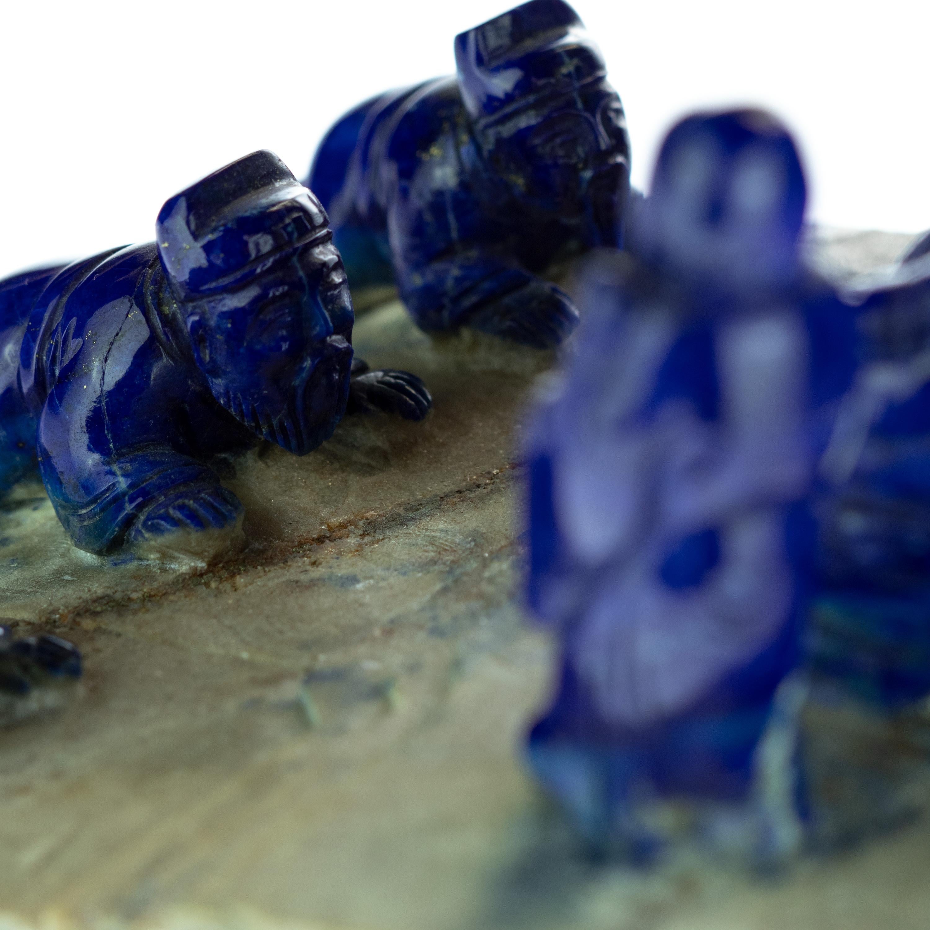 Hong Kong Lapislazzuli Re Soggetto scolpito in pietra preziosa blu Statua scultura reale asiatica in vendita