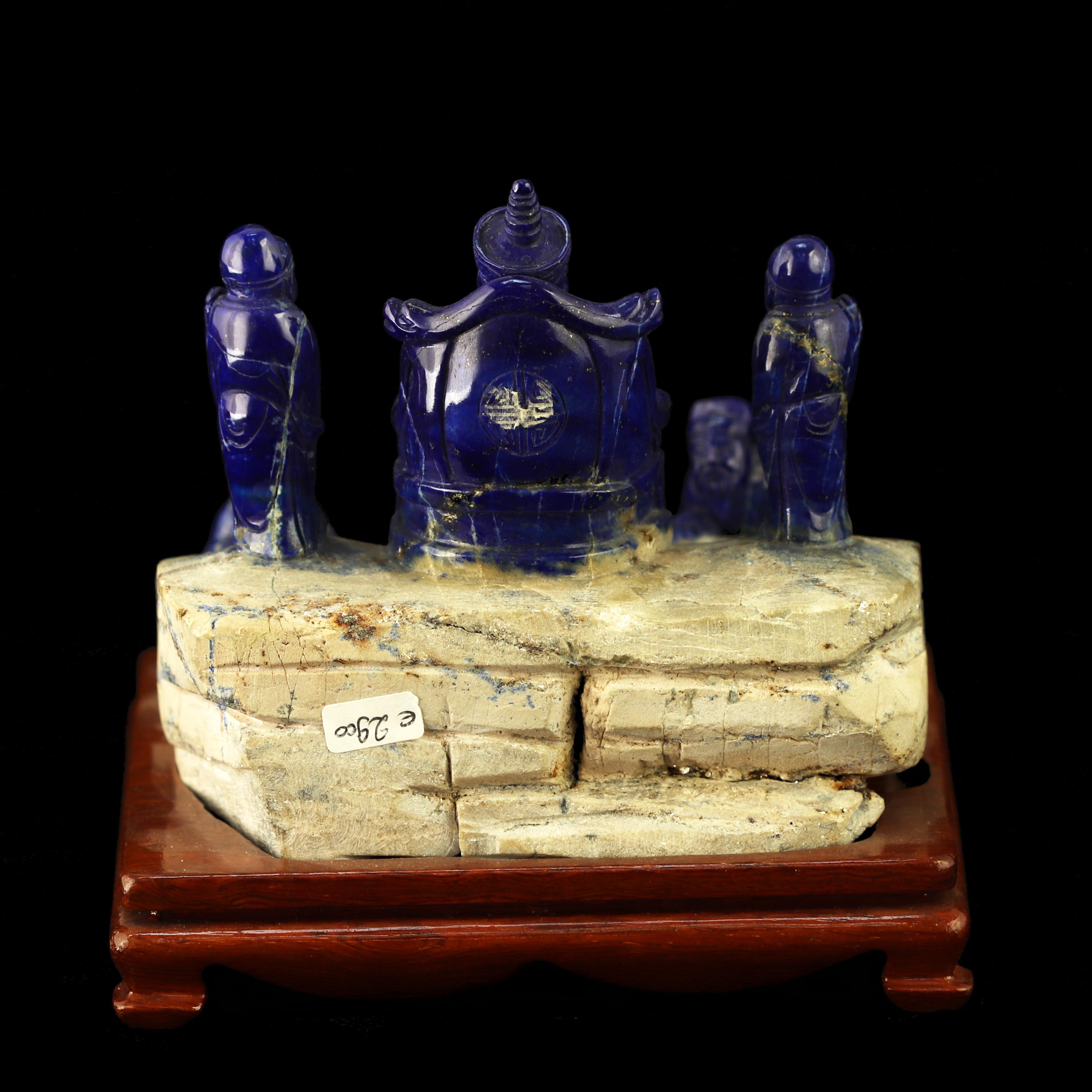 Lapislazzuli Re Soggetto scolpito in pietra preziosa blu Statua scultura reale asiatica in vendita 2