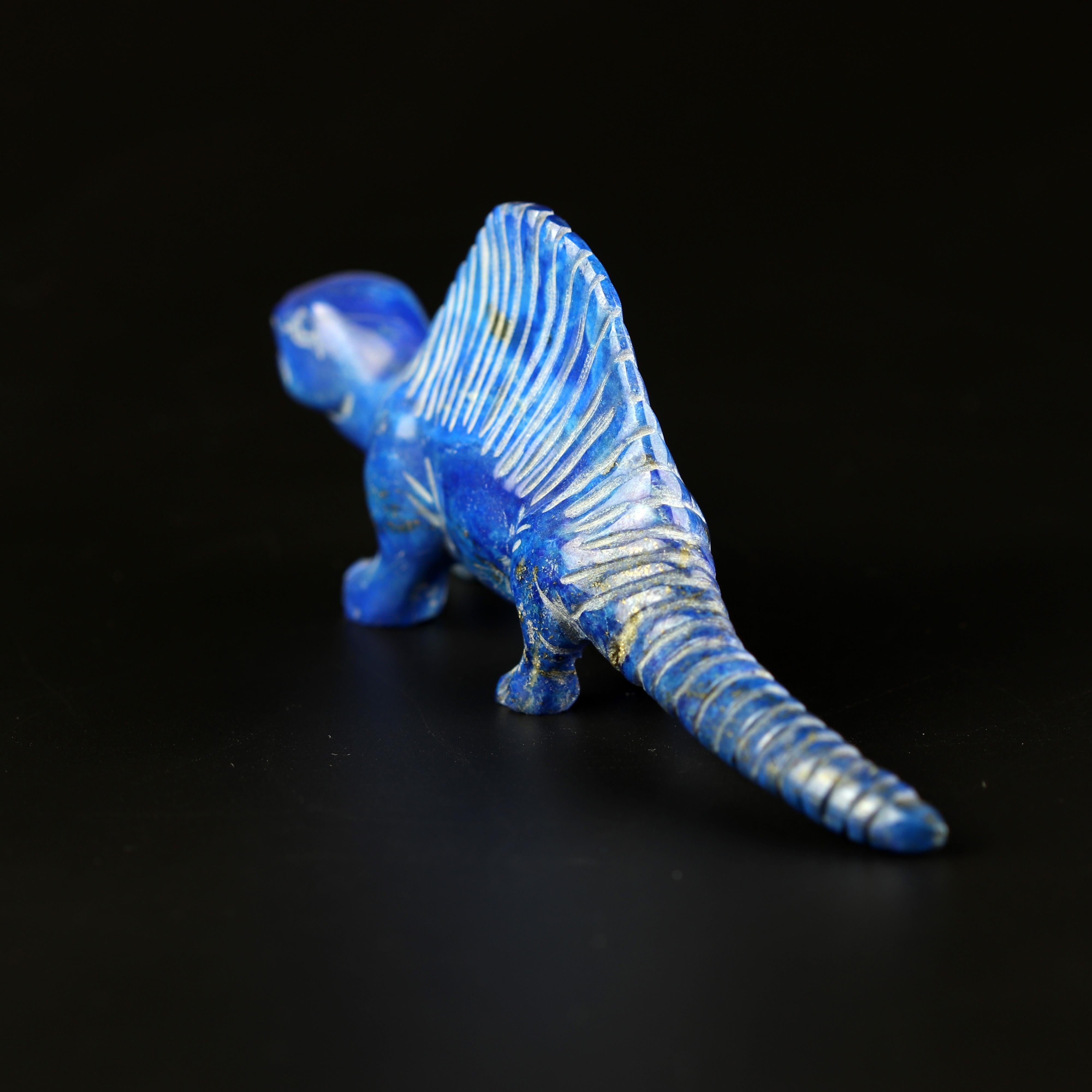 Lapis Lazuli Natural Blue Dinosaur Figurine Carved Animal Asian Statue Sculpture In Excellent Condition In Milano, IT