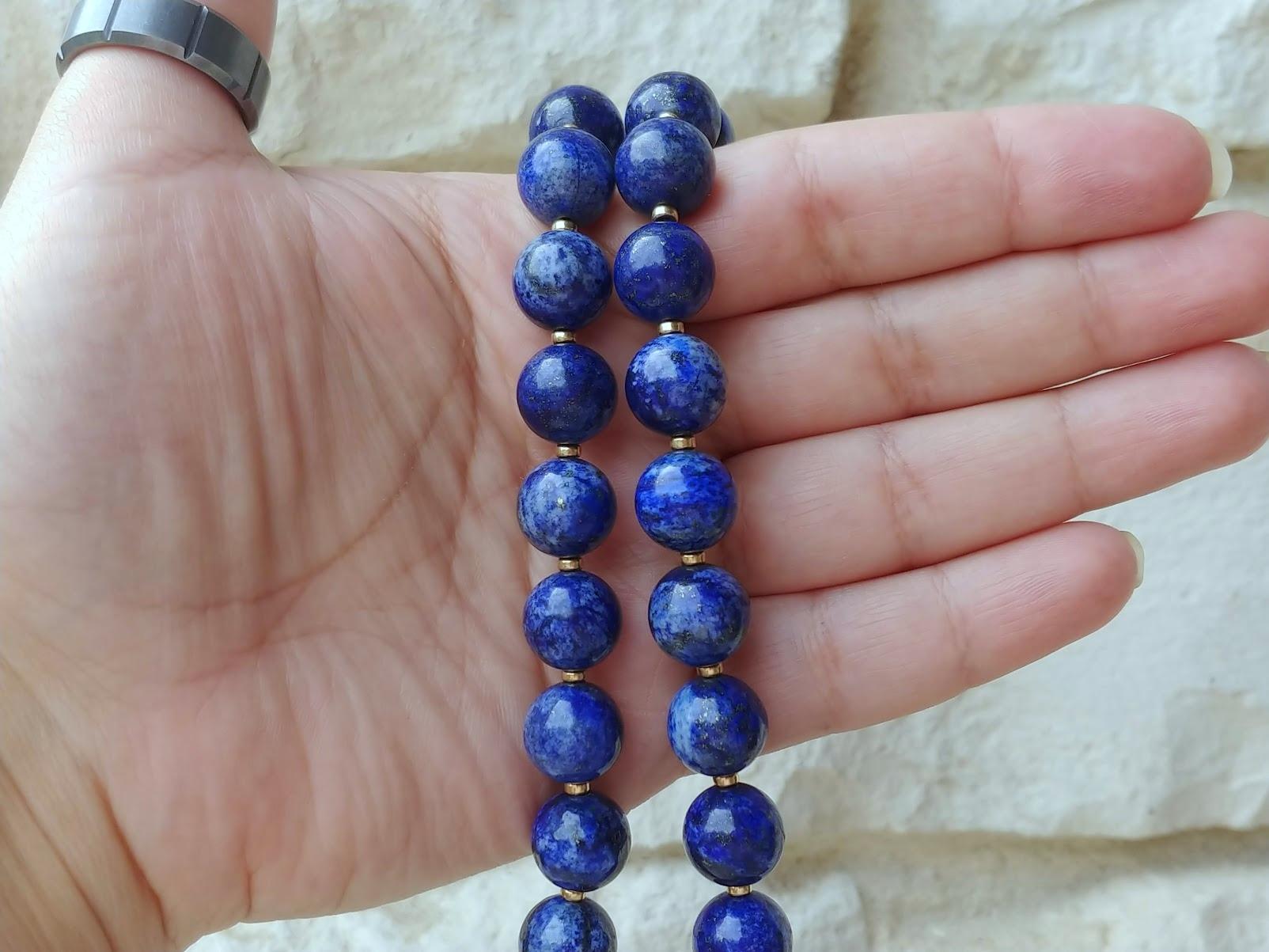 Lapis Lazuli Necklace with Gold Clasp For Sale 2