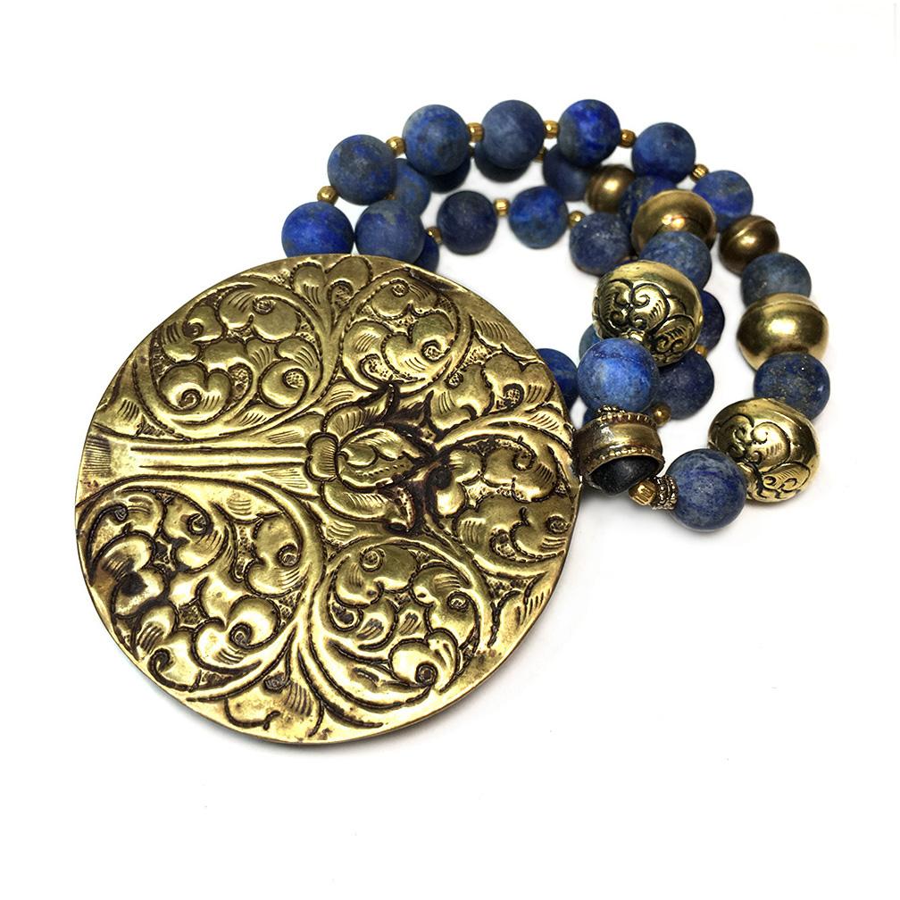 Lapis Lazuli Necklace with Ganesha Pendant In Good Condition For Sale In Atlanta, GA