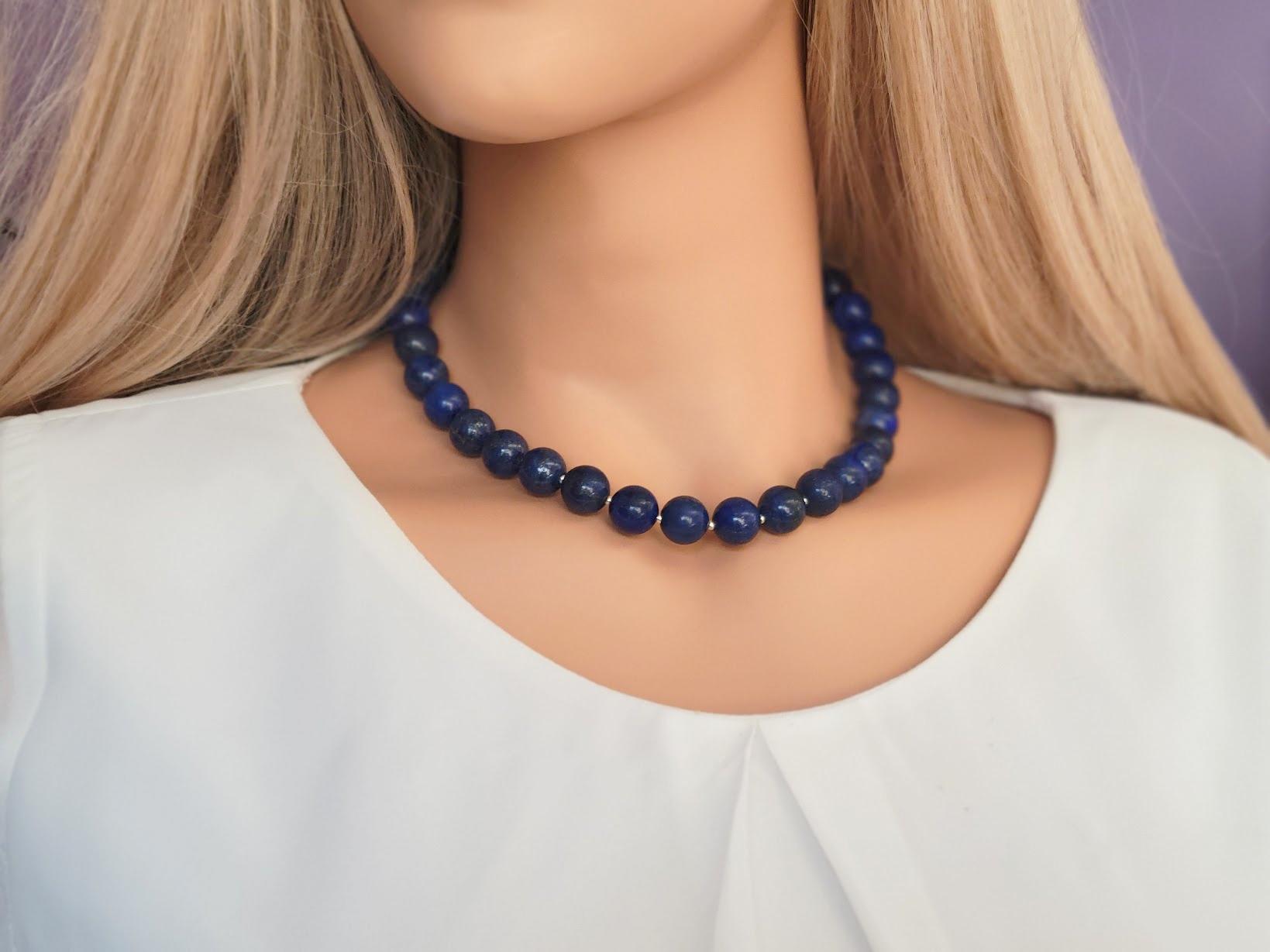 Lapis Lazuli Necklace with Sterling Silver Clasp In New Condition For Sale In Chesterland, OH