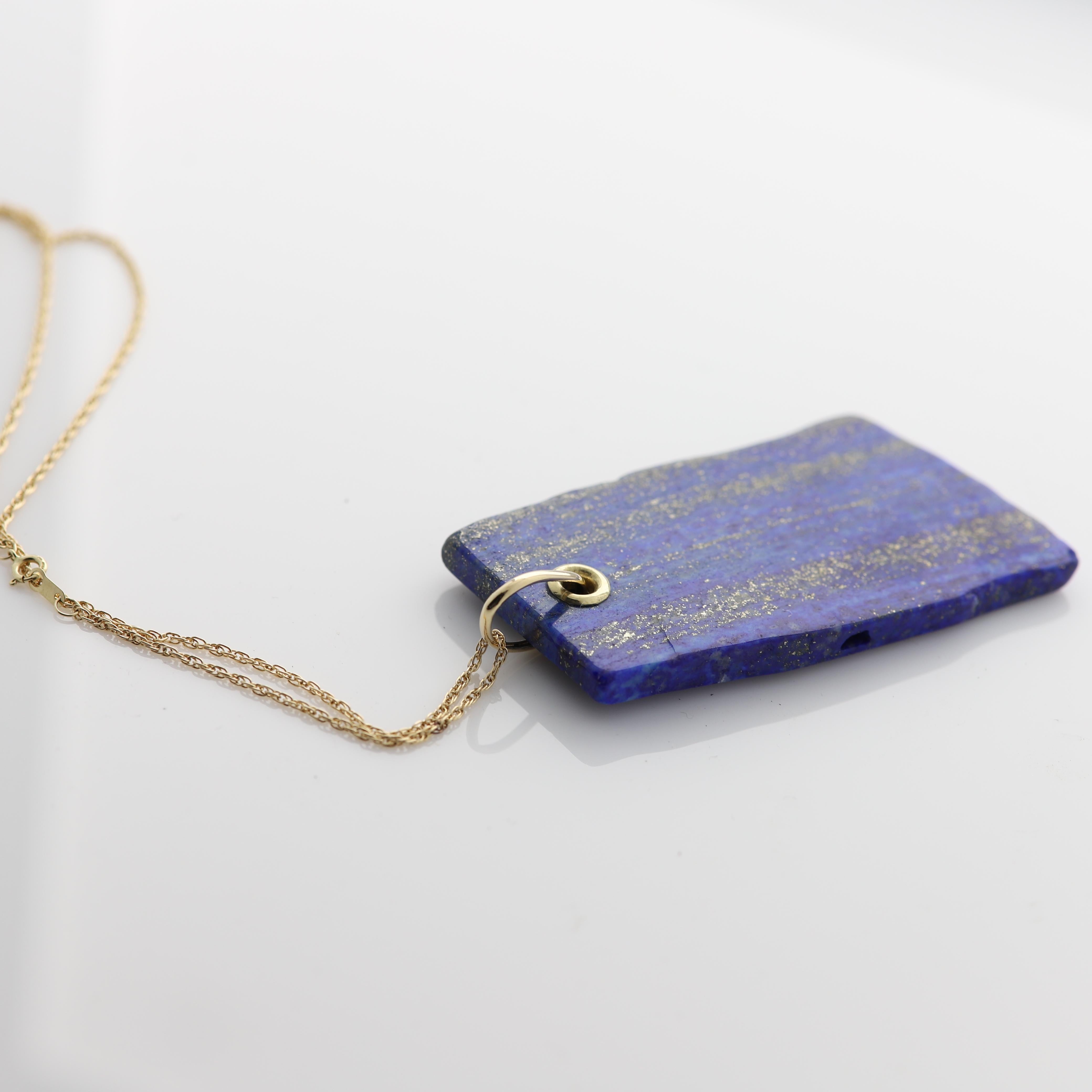 Lapis Lazuli Pendant Necklace 14 Karat Yellow Gold Free Style Shape Lapis Stone In New Condition For Sale In Brooklyn, NY