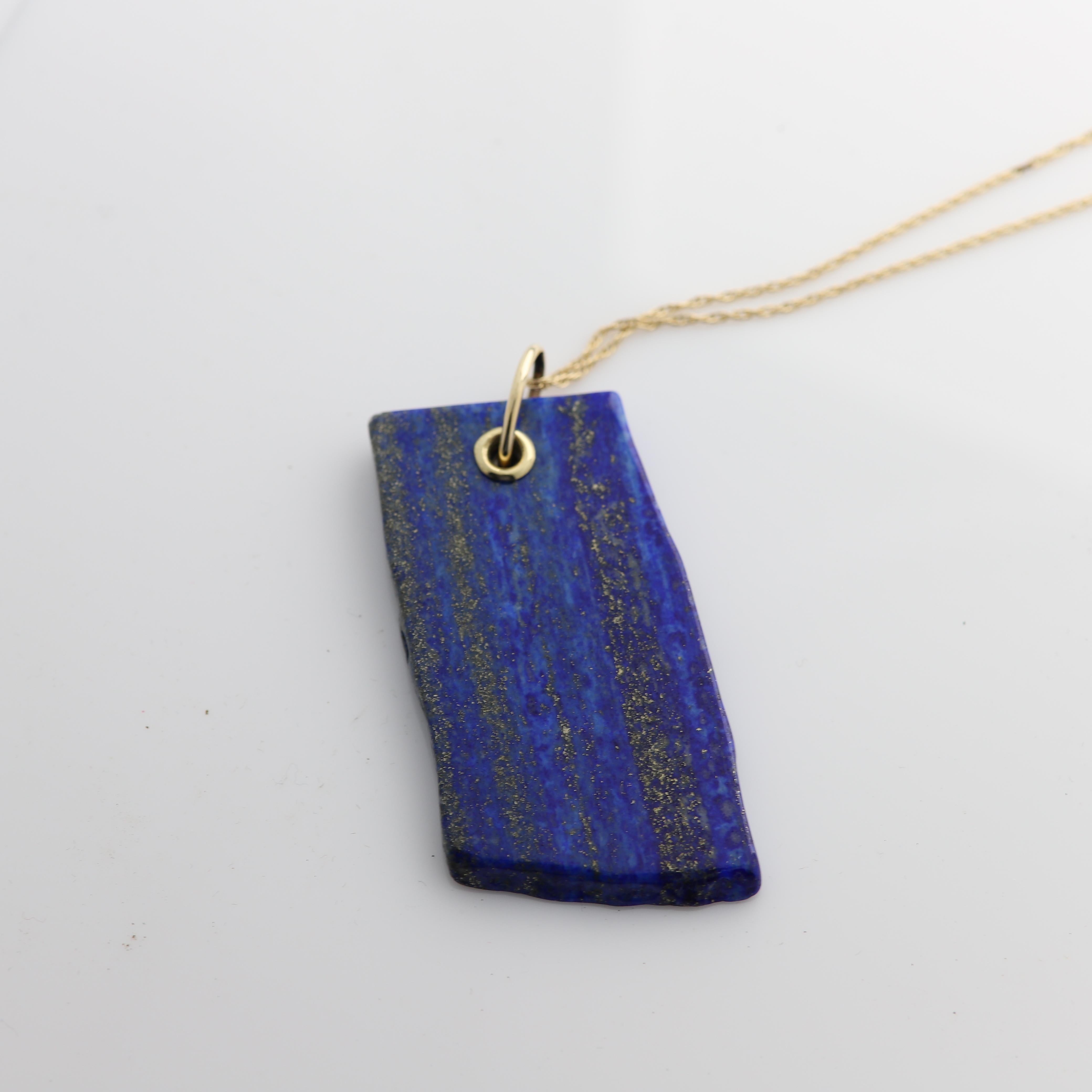 Lapis Lazuli Pendant Necklace 14 Karat Yellow Gold Free Style Shape Lapis Stone For Sale 4