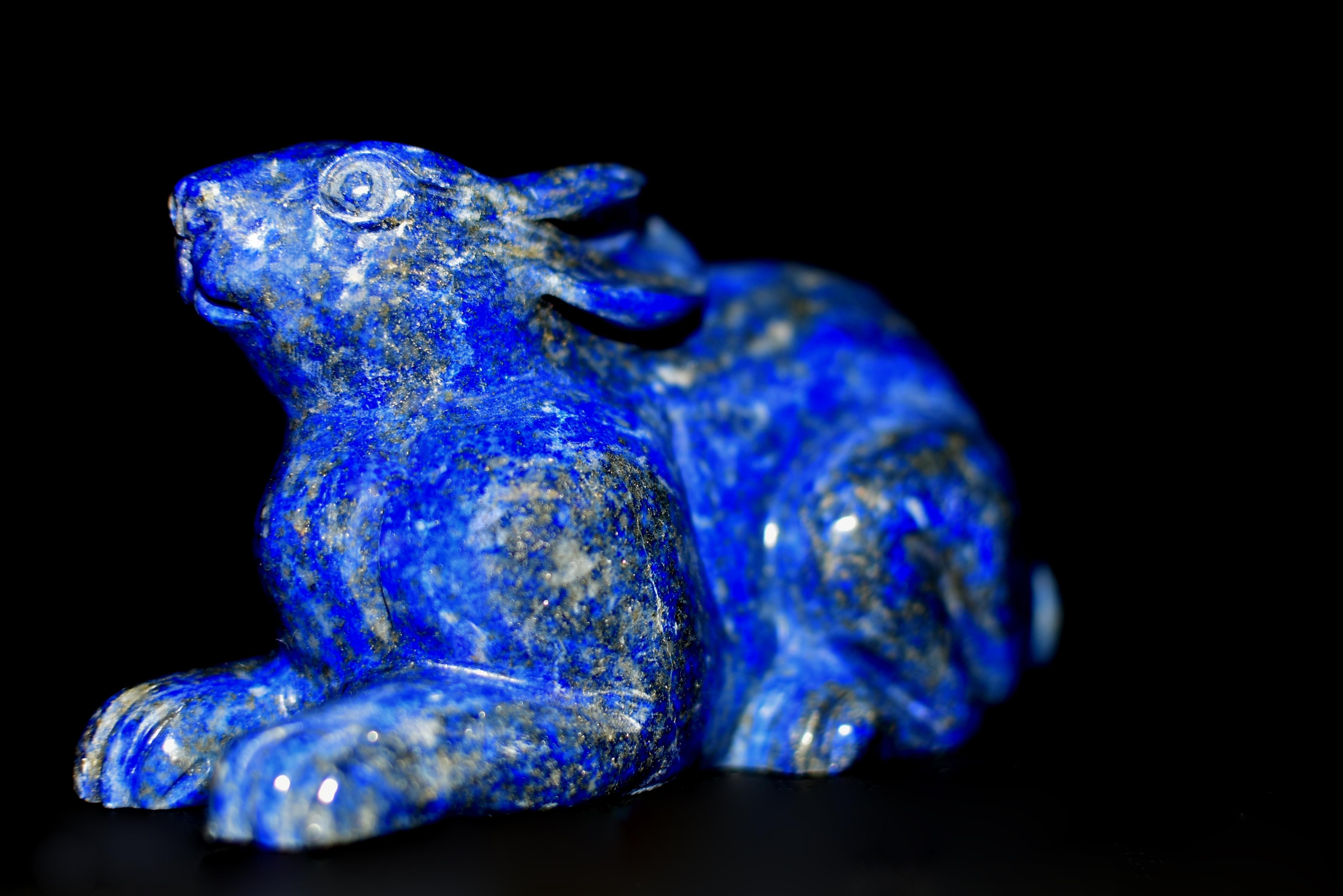 Lapis Lazuli Rabbit Paperweight In Good Condition For Sale In Somis, CA