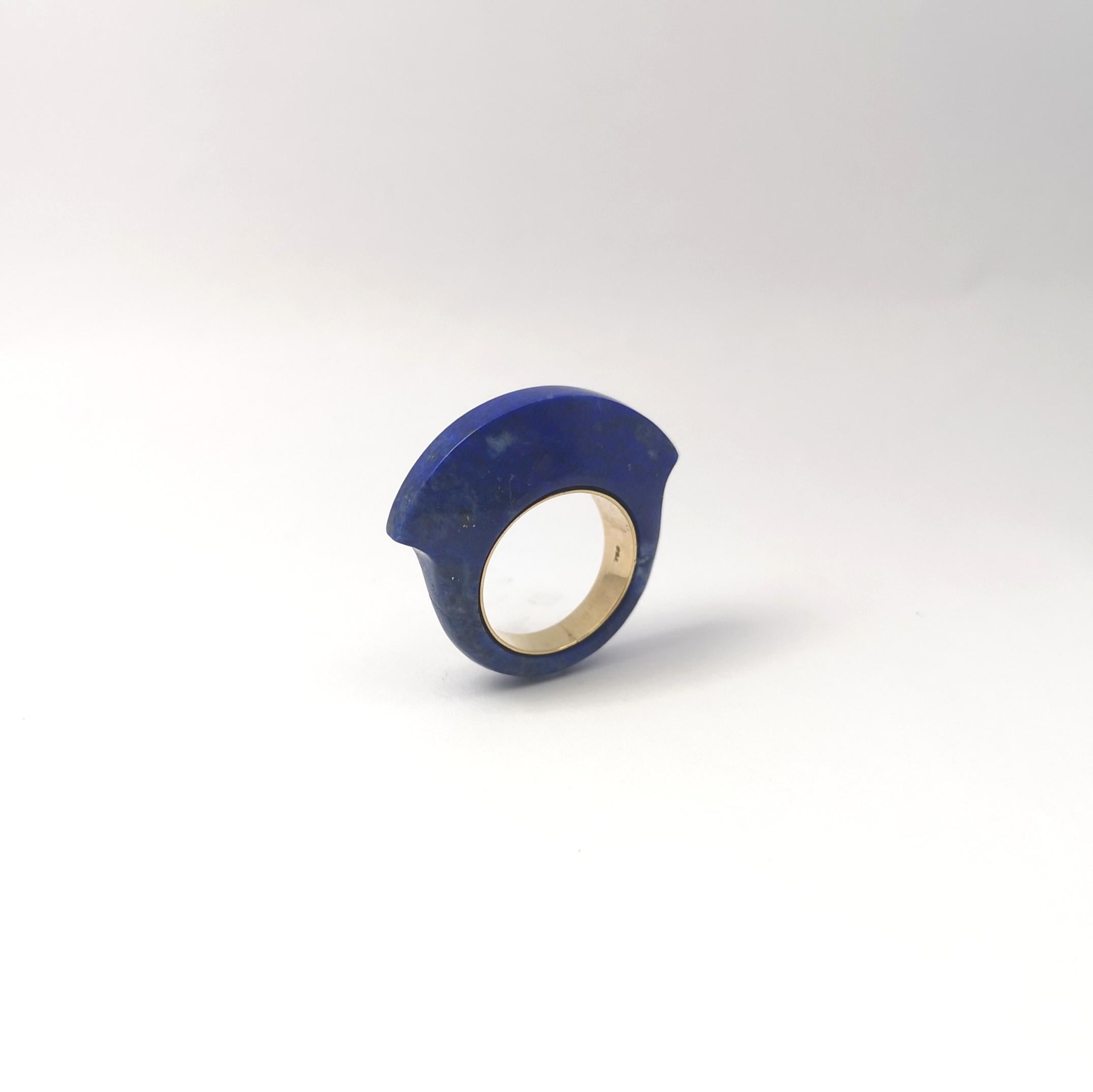 Ring mit Lapislazuli in 18 Karat Goldfassungen gefasst im Angebot 8