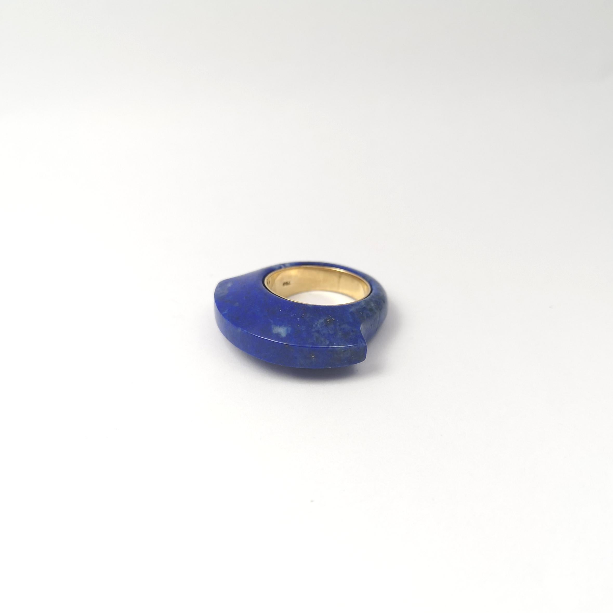 Ring mit Lapislazuli in 18 Karat Goldfassungen gefasst im Angebot 2