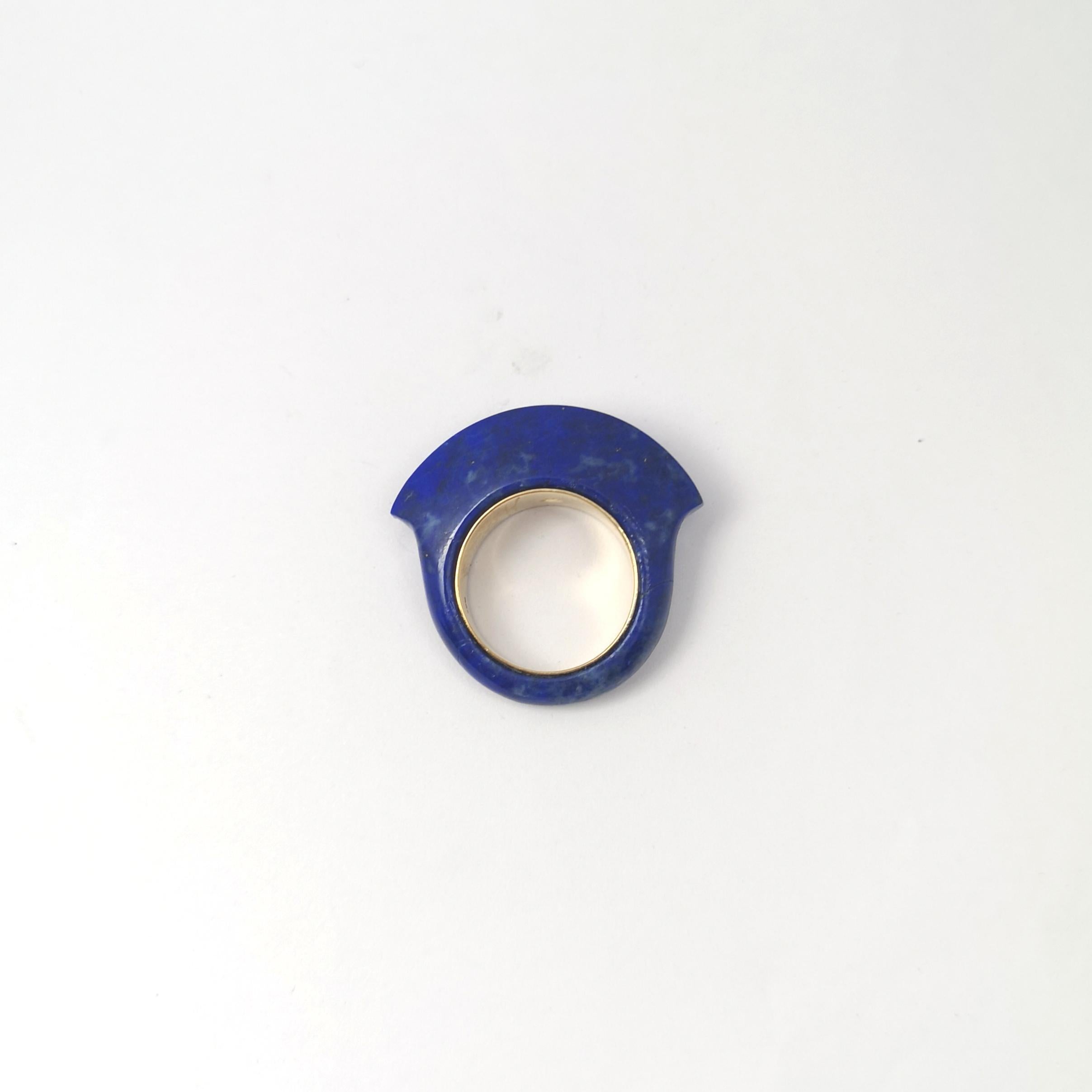 Ring mit Lapislazuli in 18 Karat Goldfassungen gefasst im Angebot 3