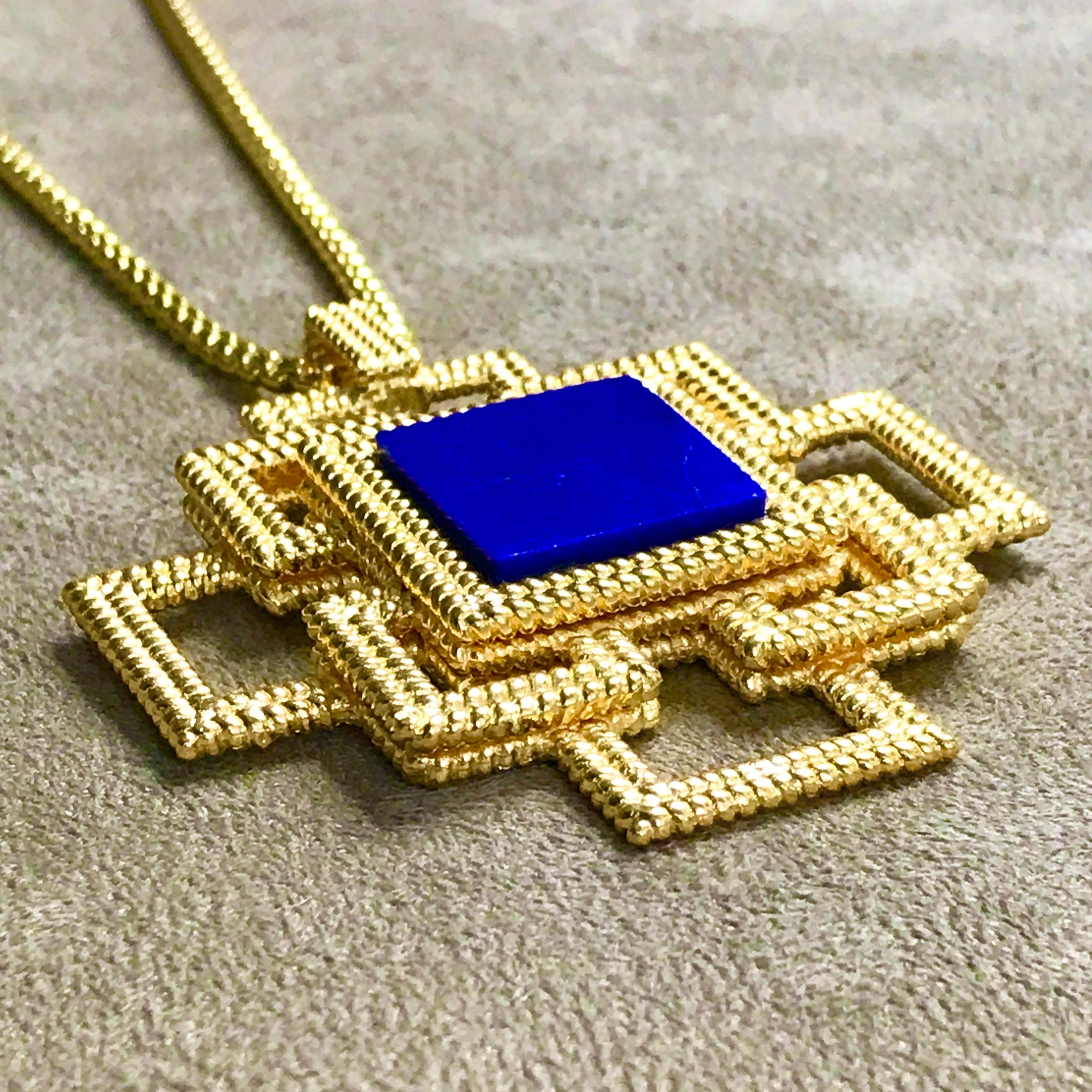 Square Cut Lapis Lazuli set ropetwist 'stepped squares' pendant For Sale