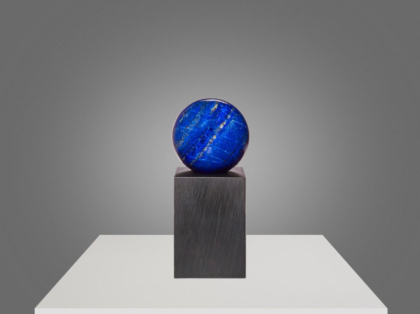 Lapis lazuli sphere For Sale 3
