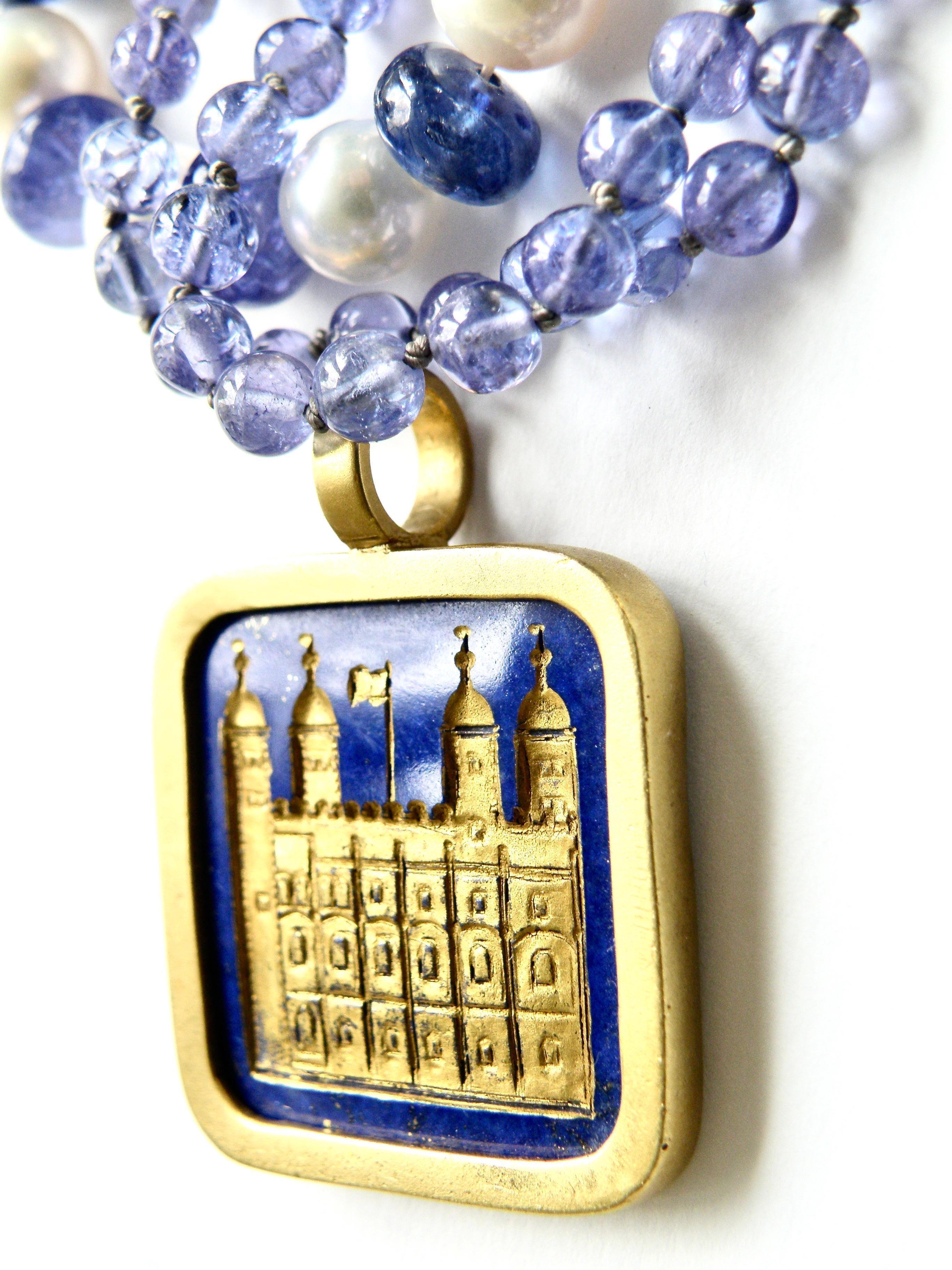 Cabochon Lapis Lazuli Tower of London  For Sale