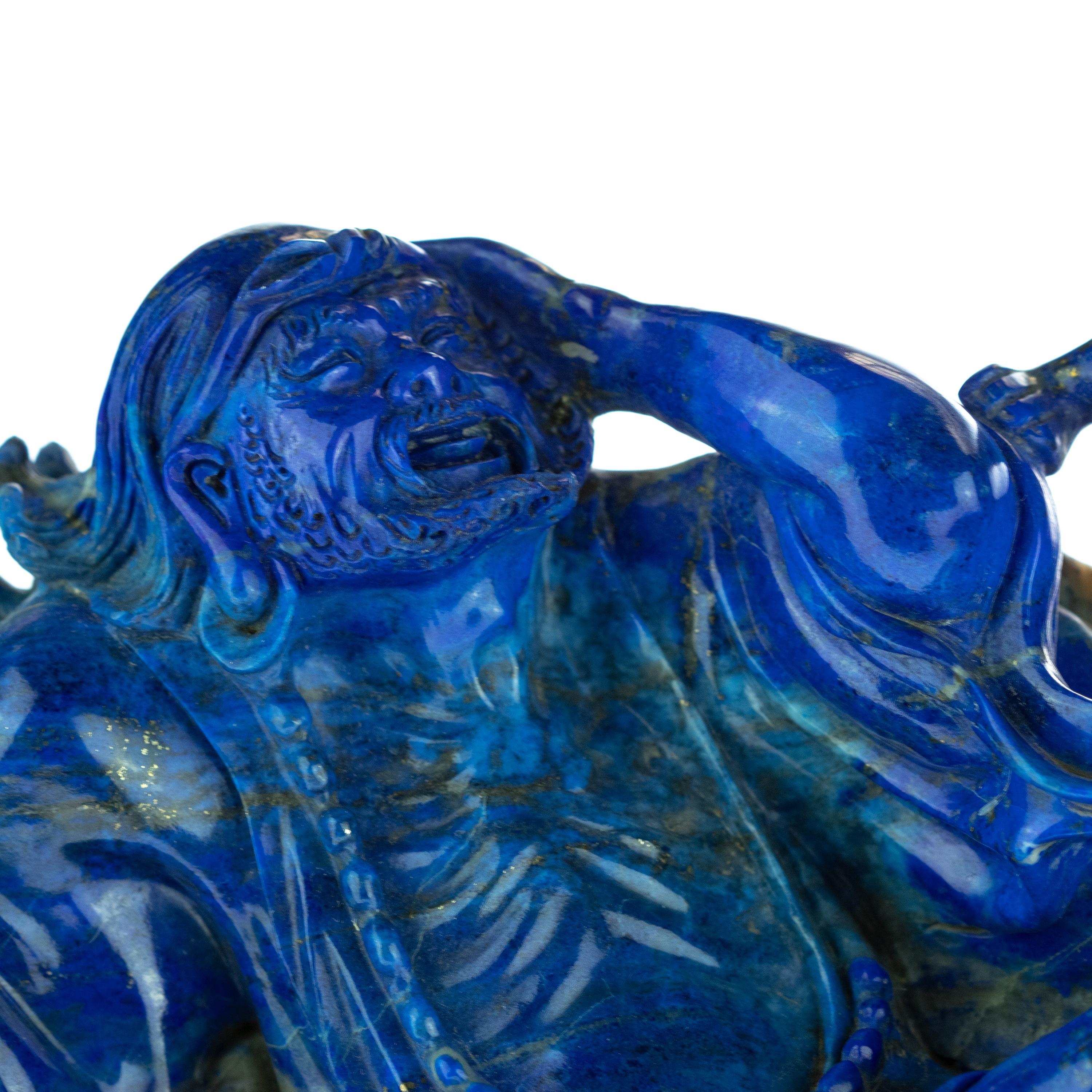 Lapis Lazuli Wayfarer Figurine Smile Monk Carved Artisanal Statue Sculpture In Excellent Condition For Sale In Milano, IT