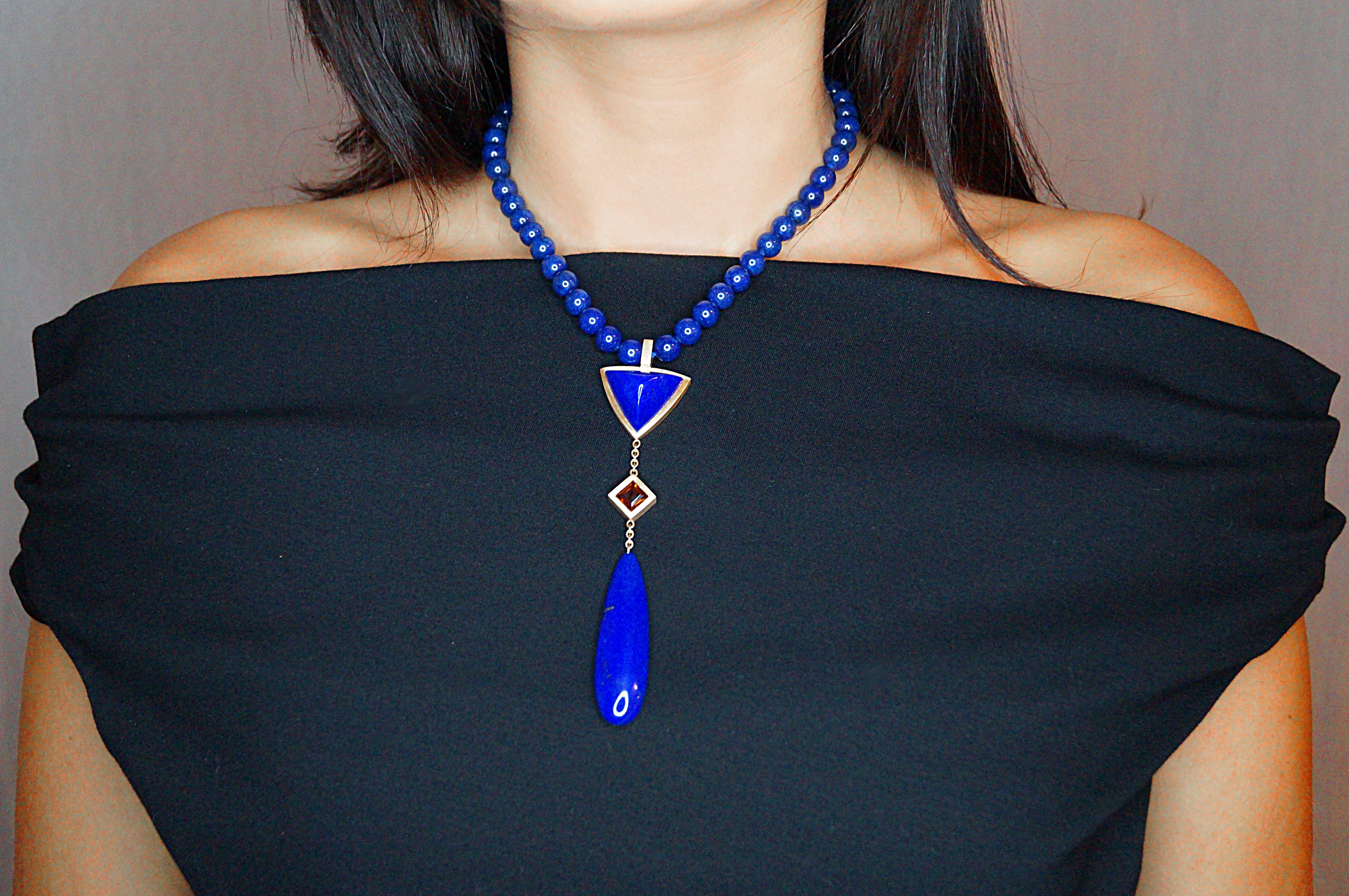 Un capolavoro di Jewelry Arts: La collana a goccia 