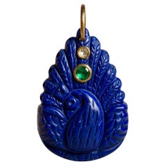 Ciondolo pavone in lapis con smeraldo, diamante e oro 14k