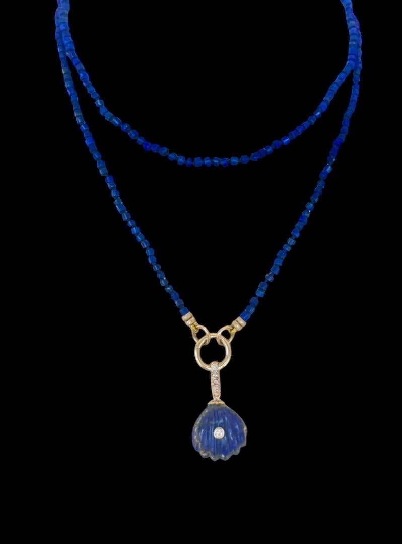 Ciondolo a forma di conchiglia in LAPIS con diamanti e oro 14k in vendita 1