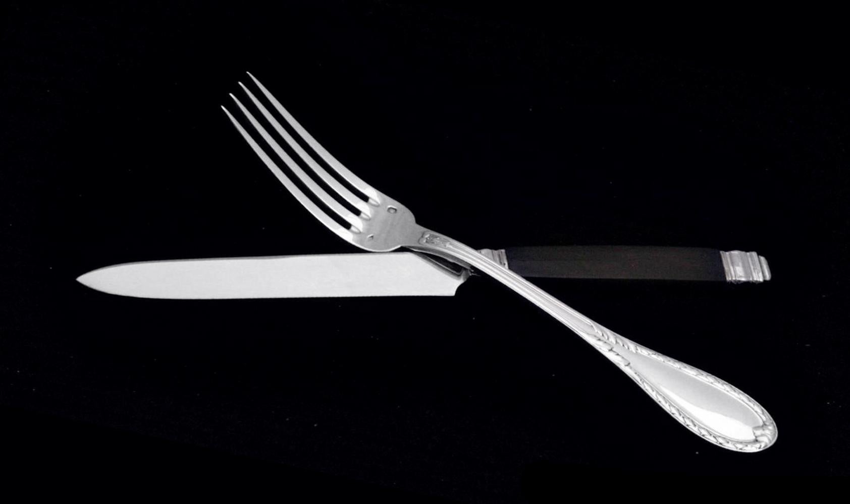 Louis XVI Lapparra - 111 pièces  Ensemble de couverts français anciens en argent sterling - Service pour 18 personnes en vente