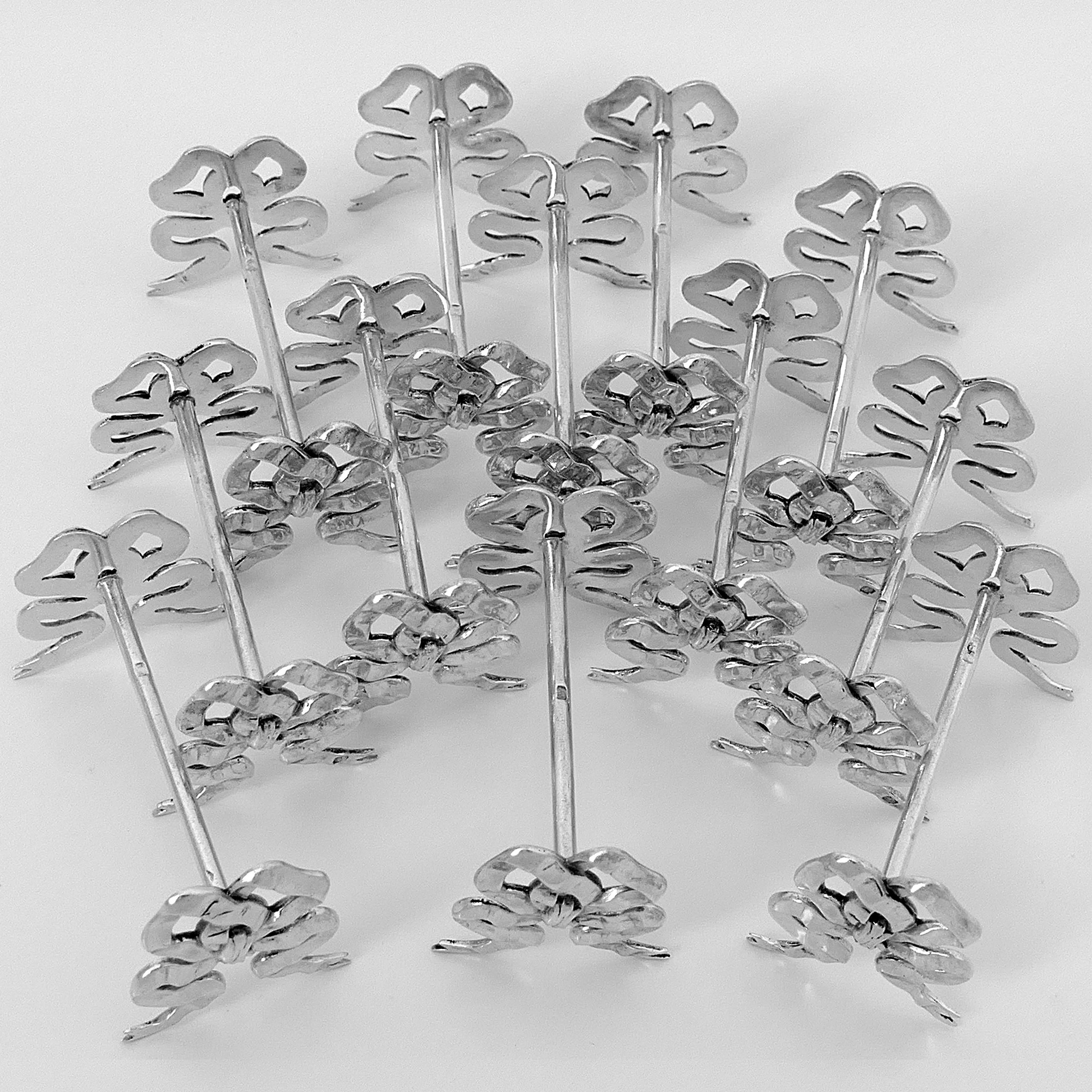 Lapparra Rare French All Sterling Silver Knife Rests Set of 12-Piece, Ribbon For Sale 2