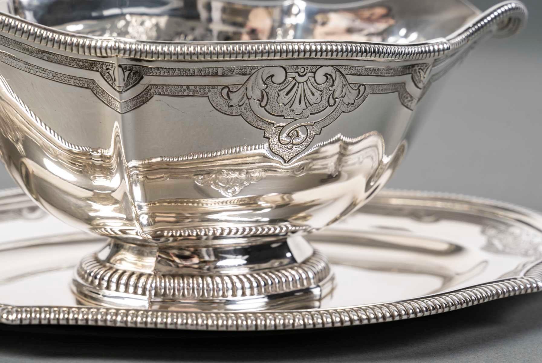 Lapparra - Vegetable Dish And Sauce Boat In Solid Silver Circa 19th Century For Sale 7