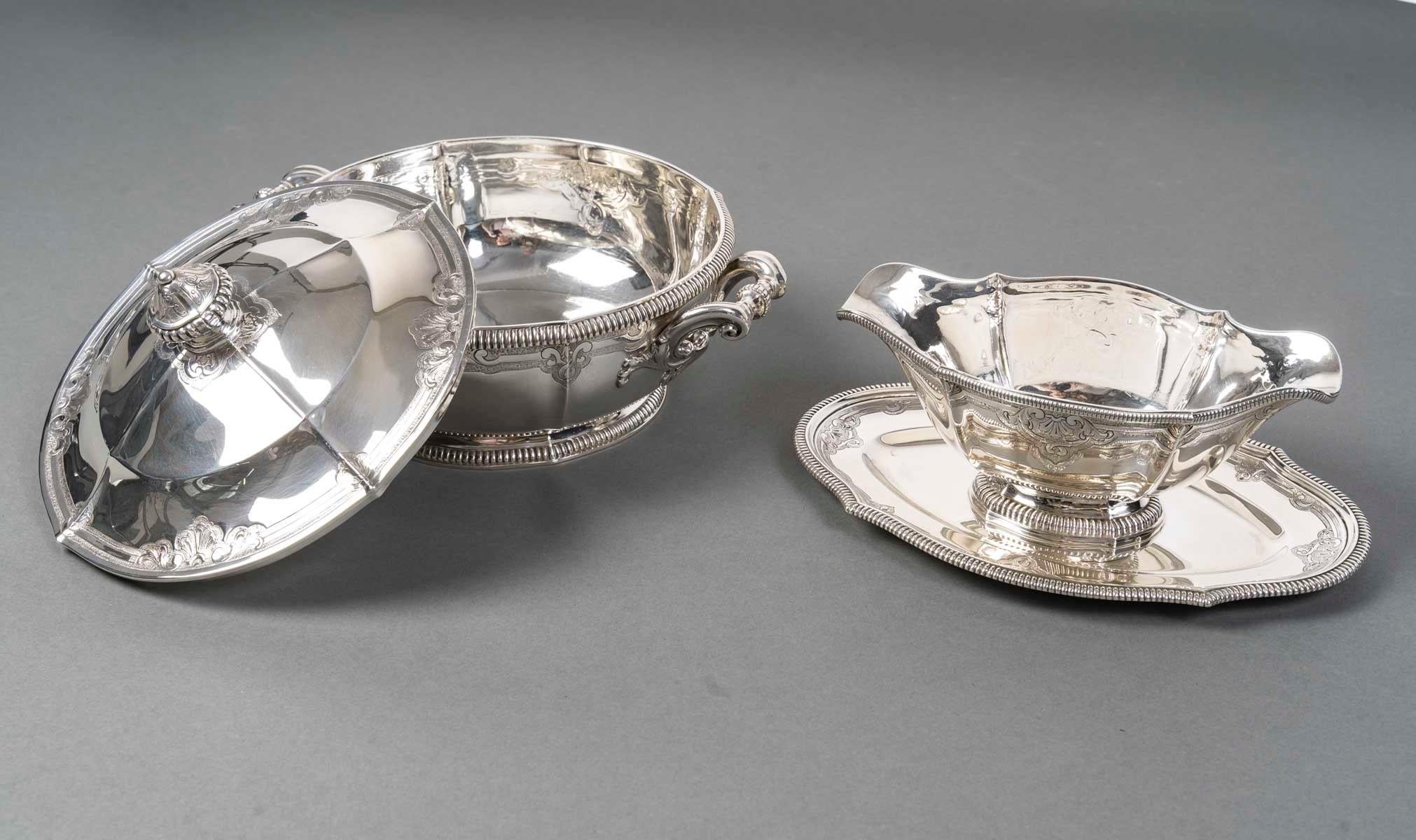 Lapparra - Vegetable Dish And Sauce Boat In Solid Silver Circa 19th Century For Sale 1