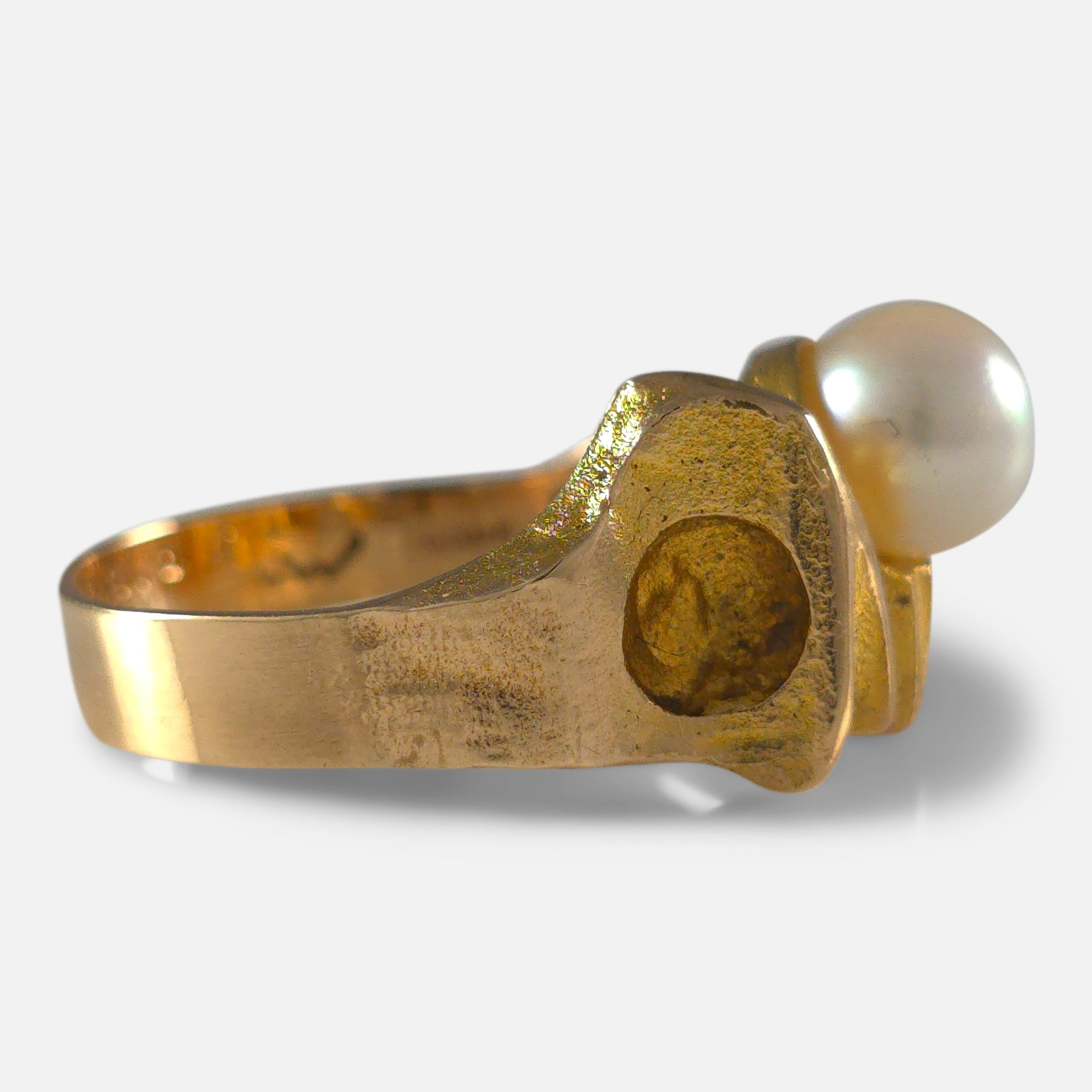 Lapponia 14ct Gold Pearl 'Lapintaika' Ring, Björn Weckström, 1970 In Good Condition For Sale In Glasgow, GB