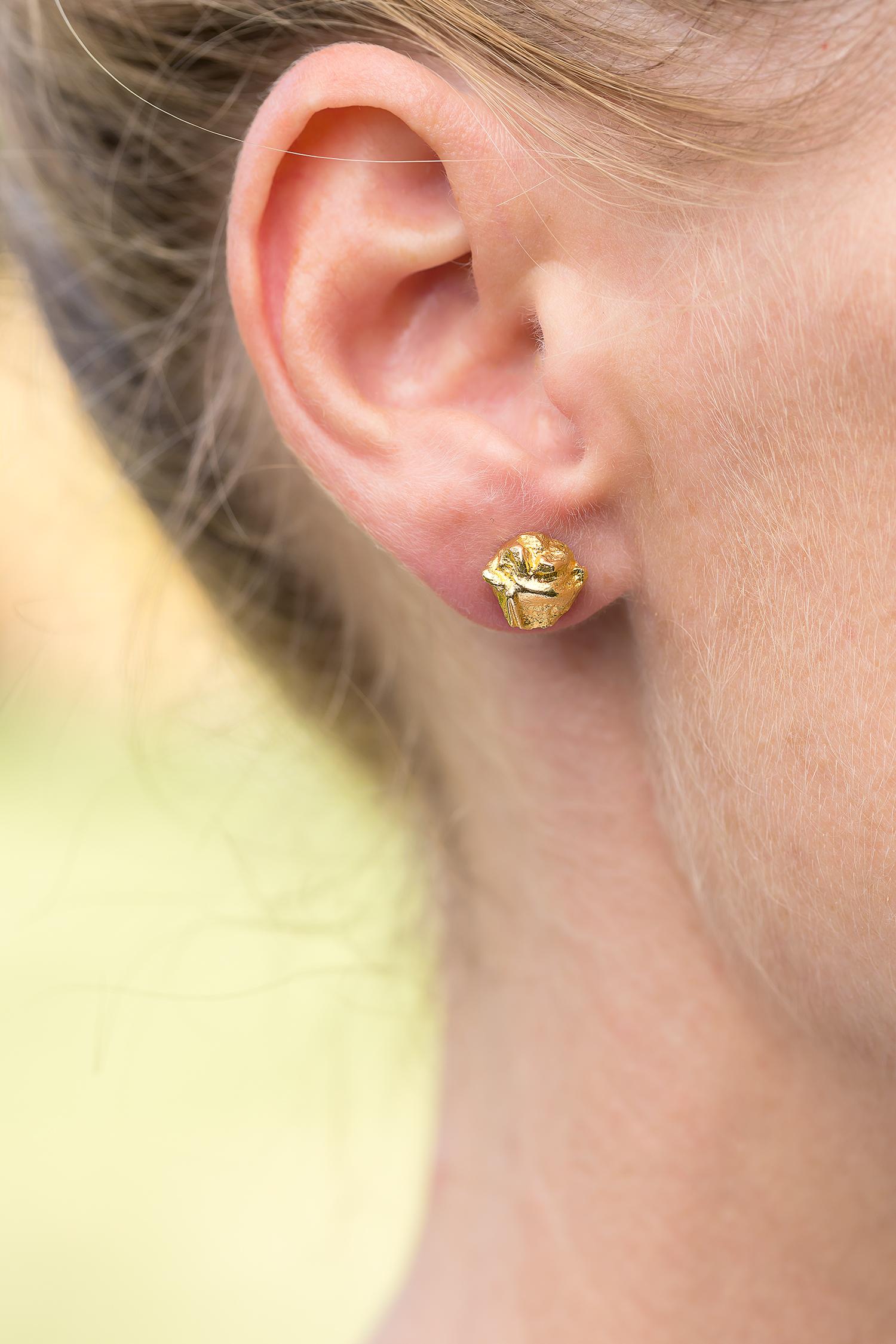 A pair of nugget earrings made by Björn Weckström, the designer behind Lapponia’s unique form and design.
Undoubtedly, Björn Weckström is considered one of the most important Finnish jewelry designers with a long line of classics still in