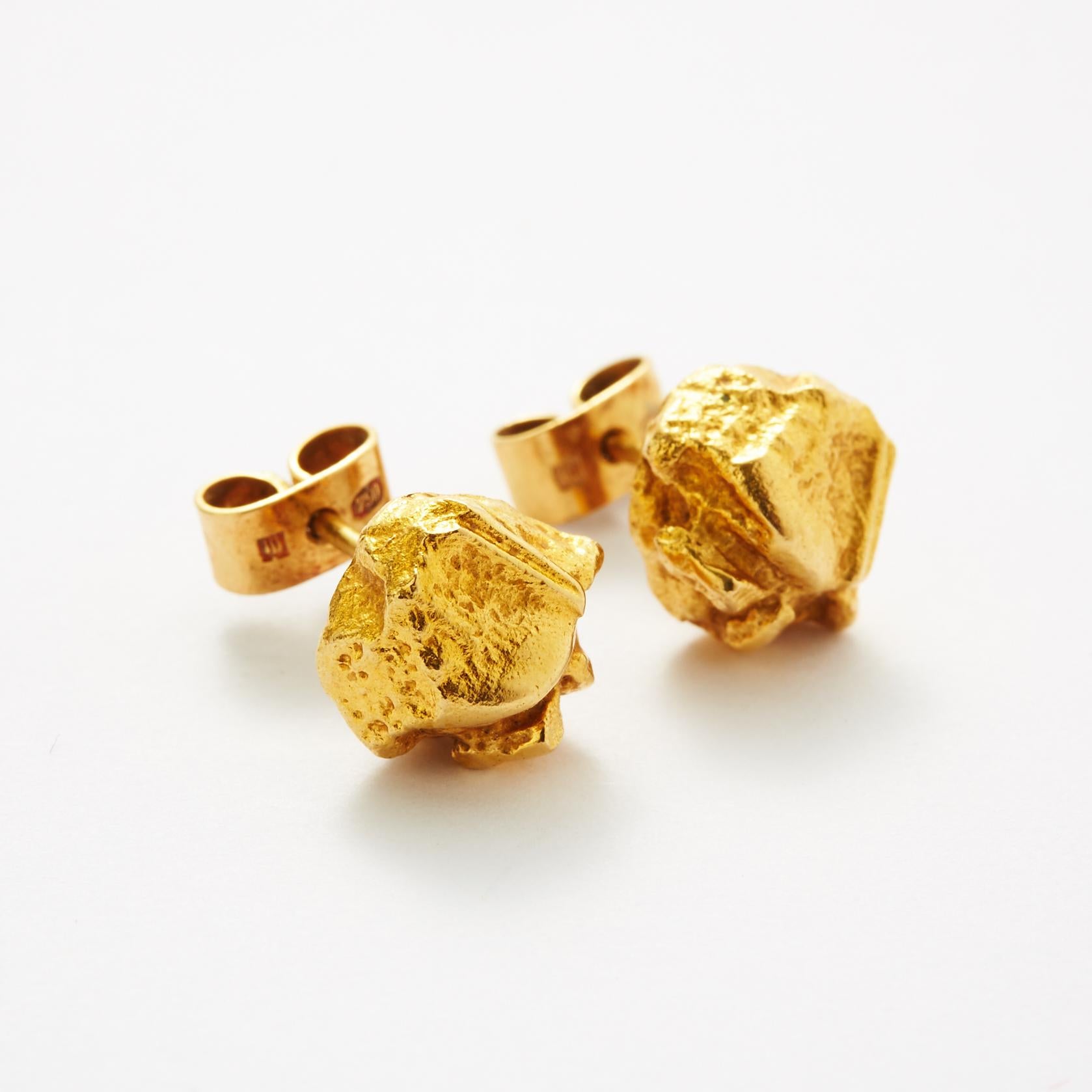 Lapponia 18 Karat Gold “Nugget” Earrings Designed by Björn Weckström In Good Condition In Malmö, Skåne län