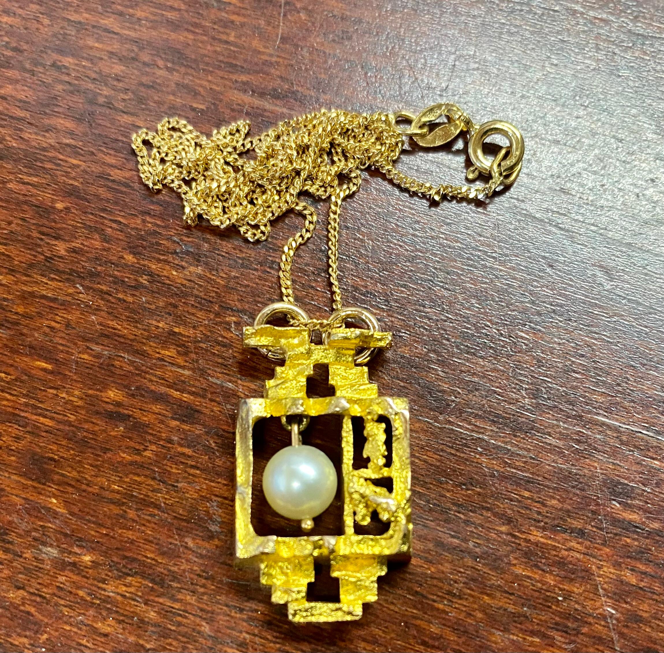 Uncut Lapponia Björn Weckström 14 Karat Gold Necklace Magic Pearl 1967. For Sale