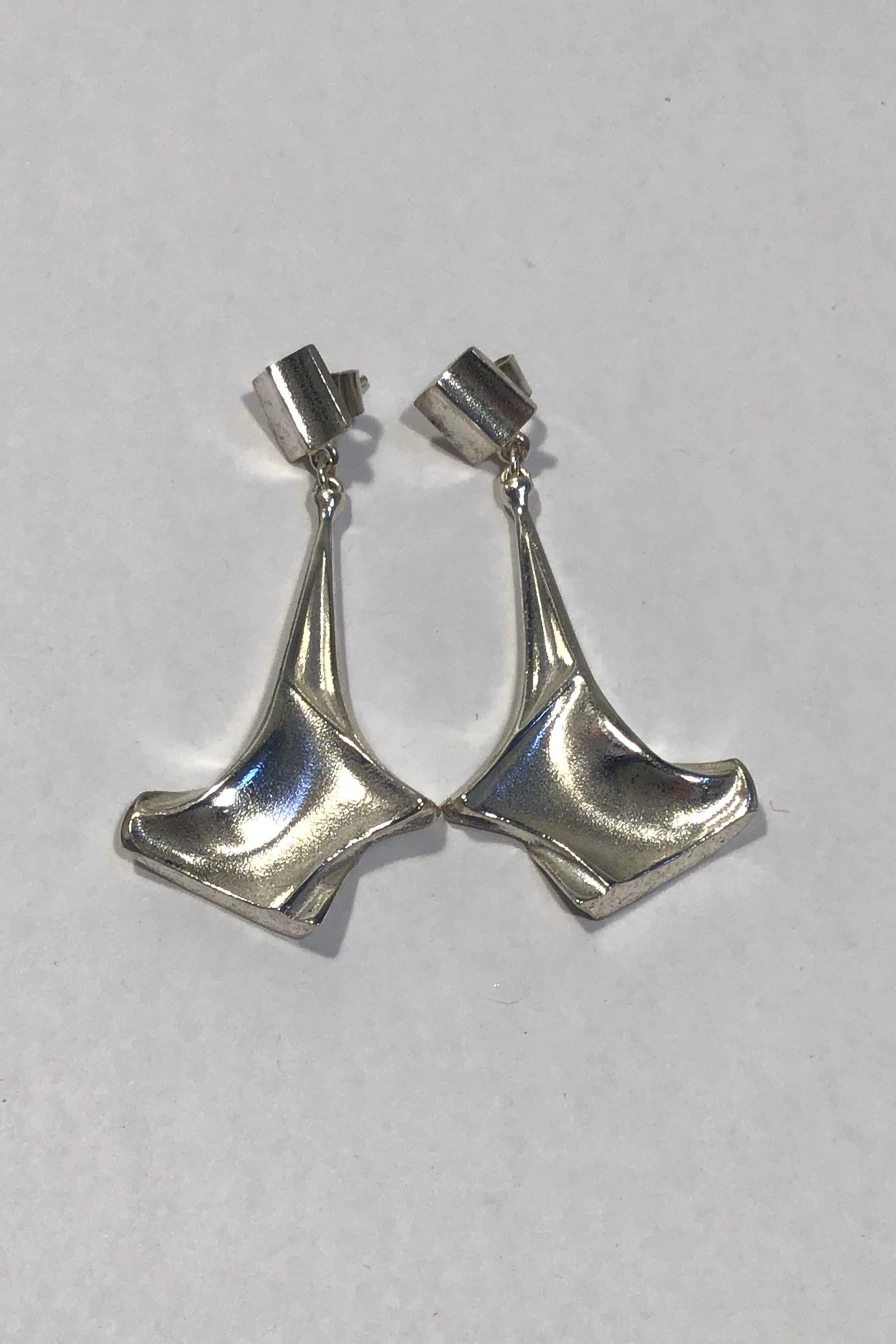 Lapponia Sterling Silver Earrings L 5.7 cm (2 1/4 in) Combined weight 14.7 gr/ 0.52 oz