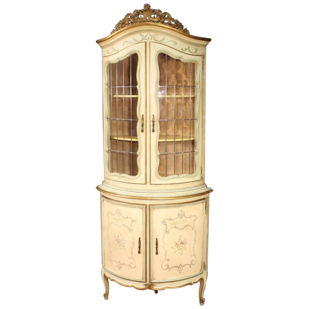 Laquered, Gilded and Painted Venetian Corner Cabinet, 20th Century For Sale