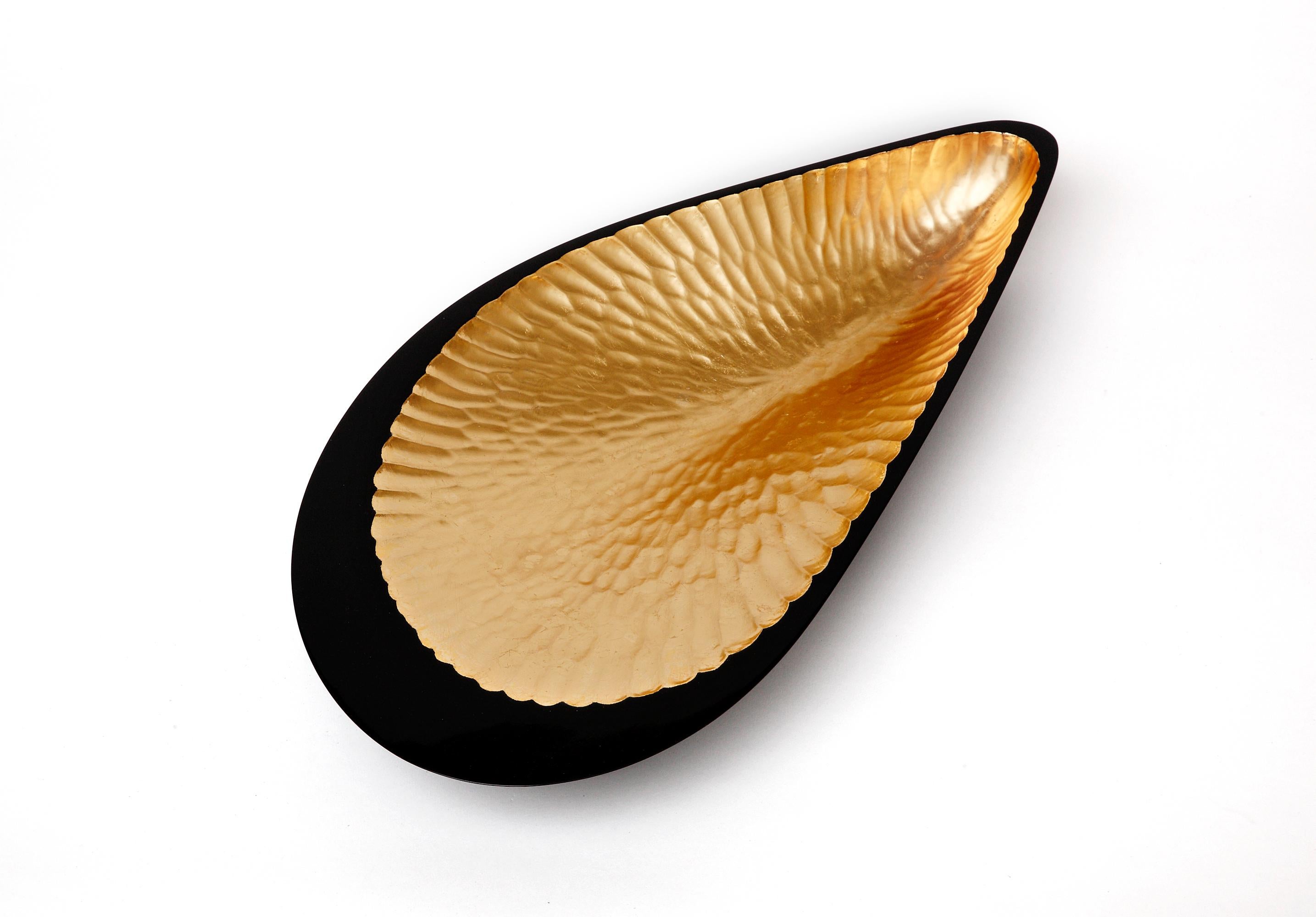 Minimalist Lacquered Wood and Gold Shell Sculpture, Mussel