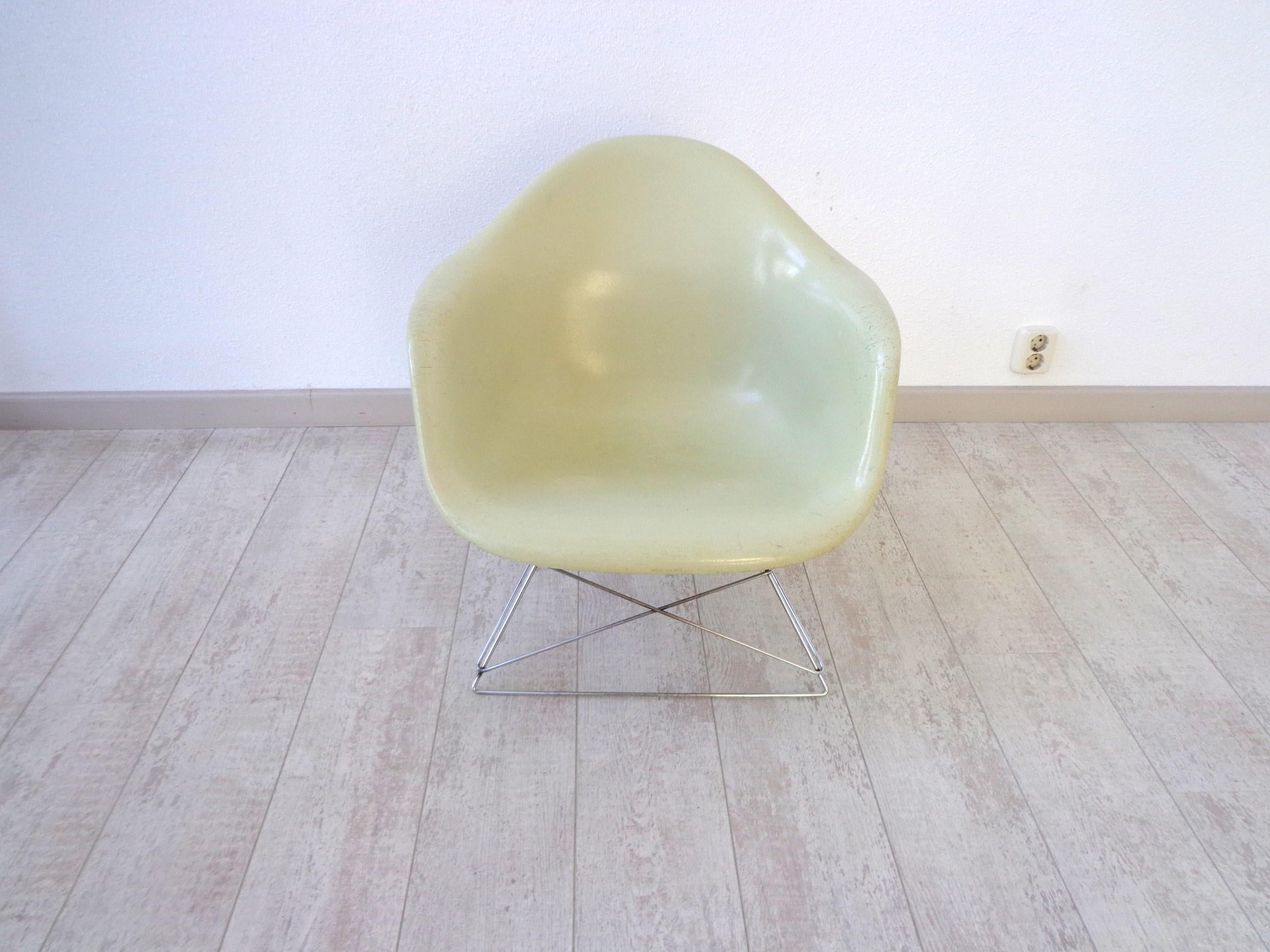LAR Sessel von Charles & Ray Eames für Herman Miller, 1960er Jahre (Metall) im Angebot