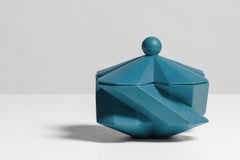 Lara Bohinc:: Burgschmuckkästchen aus blauer Keramik:: auf Lager