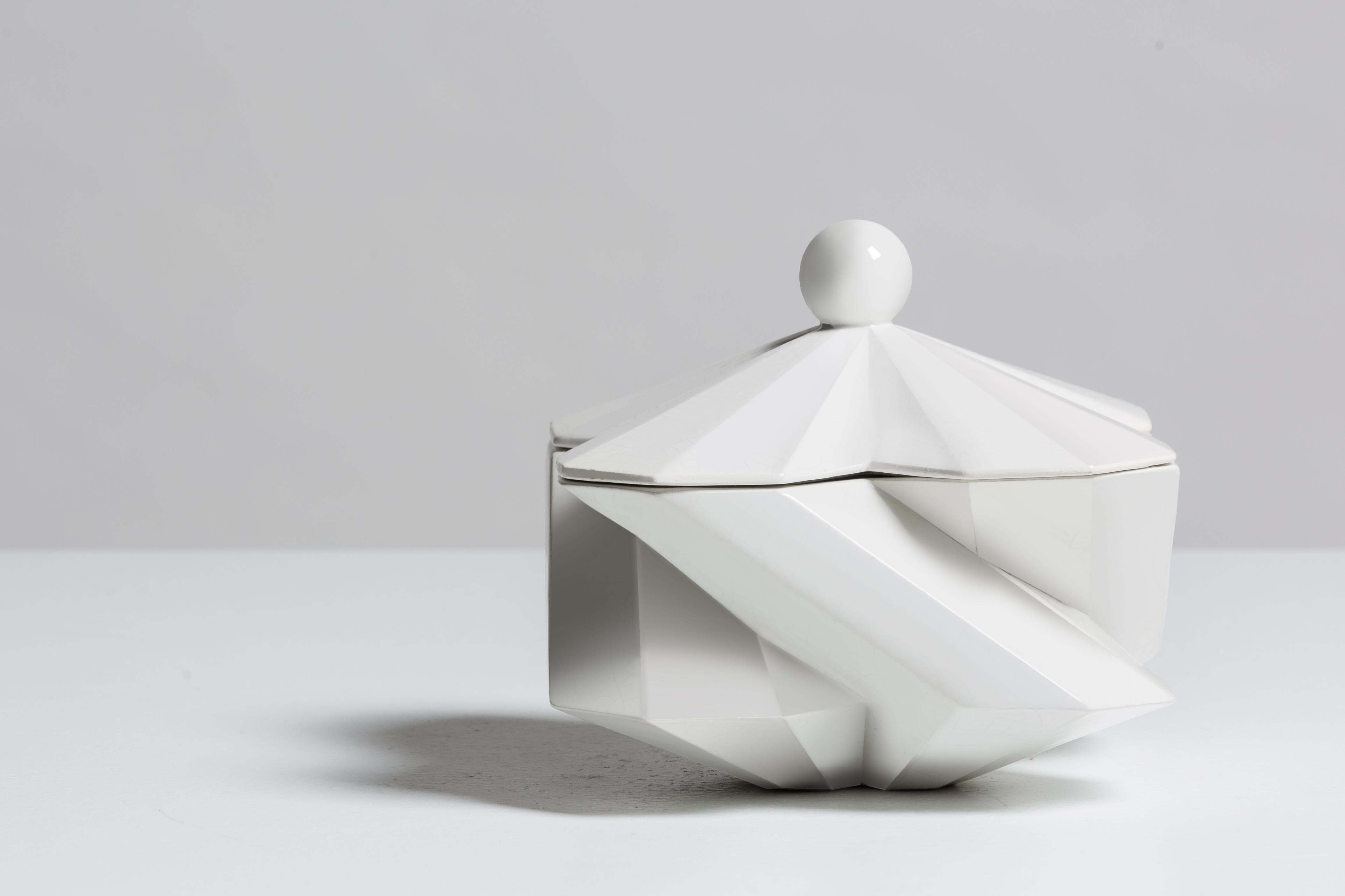 Lara Bohinc, Fortress Treasury Box, White Ceramic, in Stock In New Condition In Holland, AMSTERDAM