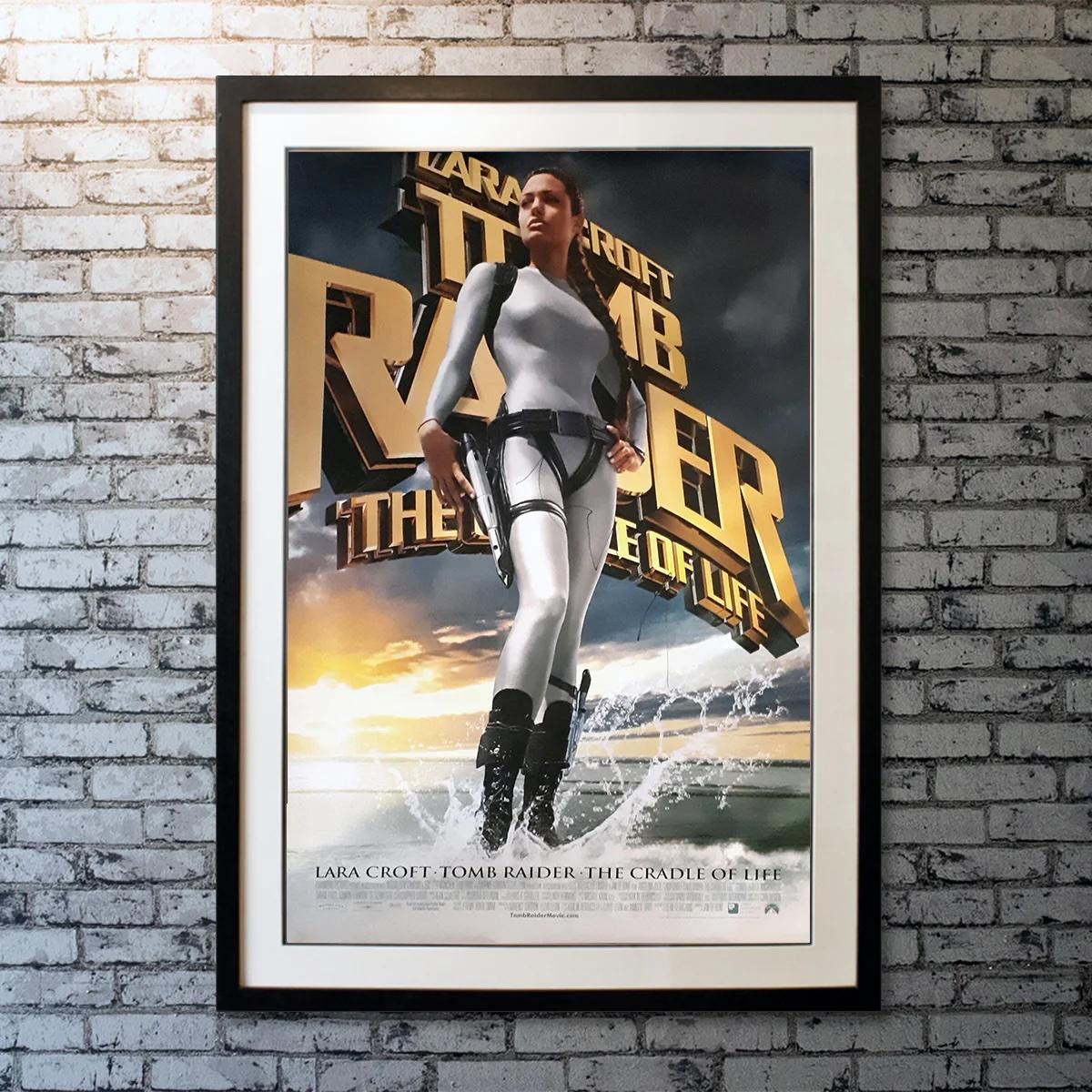 Lara Croft : Tomb Raider (2001) - Signé par Angelina Jolie Excellent état - En vente à London, GB