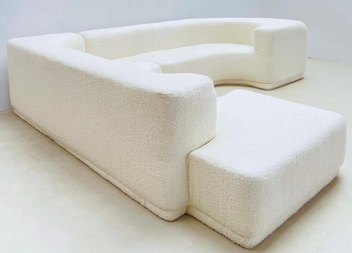 Lara Sofa, Roberto Pamio & Renato Toso for Stilwood, White Boucle Upholstery In Good Condition In Brussels, BE