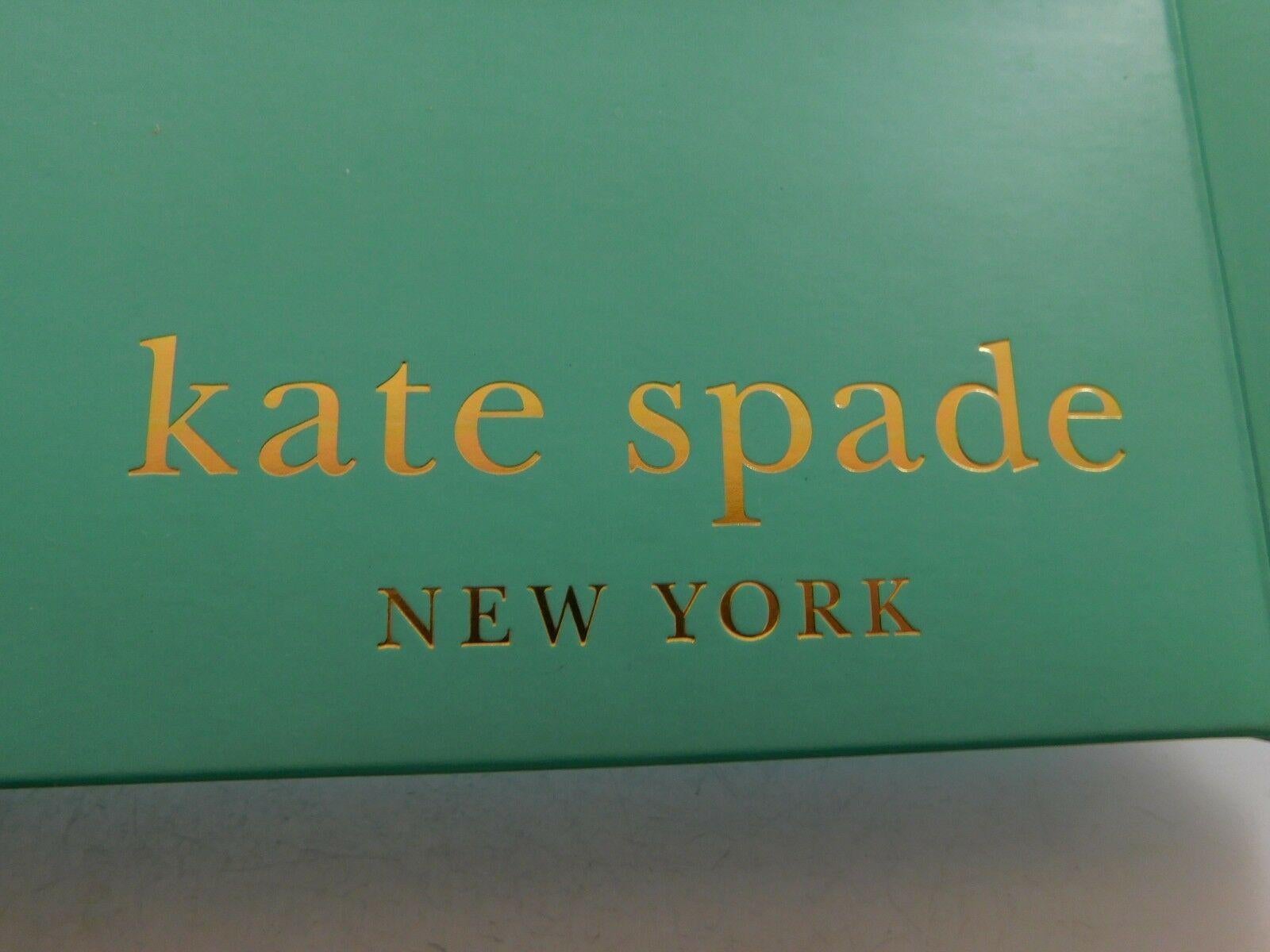 Larabee Dot Gold by Kate Spade Stainless Steel Flatware Set Service 8 New 40 Pc In Excellent Condition In Big Bend, WI