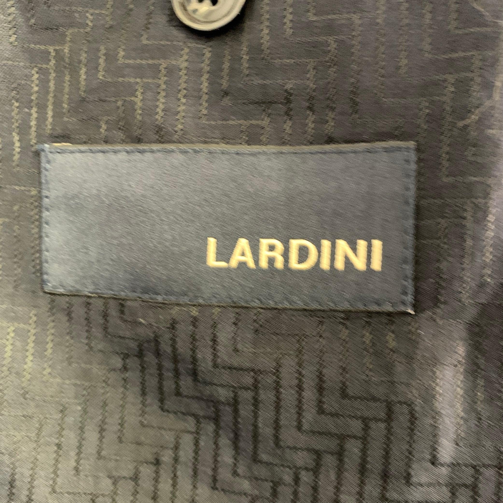 LARDINI Tuxedo croisé en laine noire marine, taille 38 en vente 3