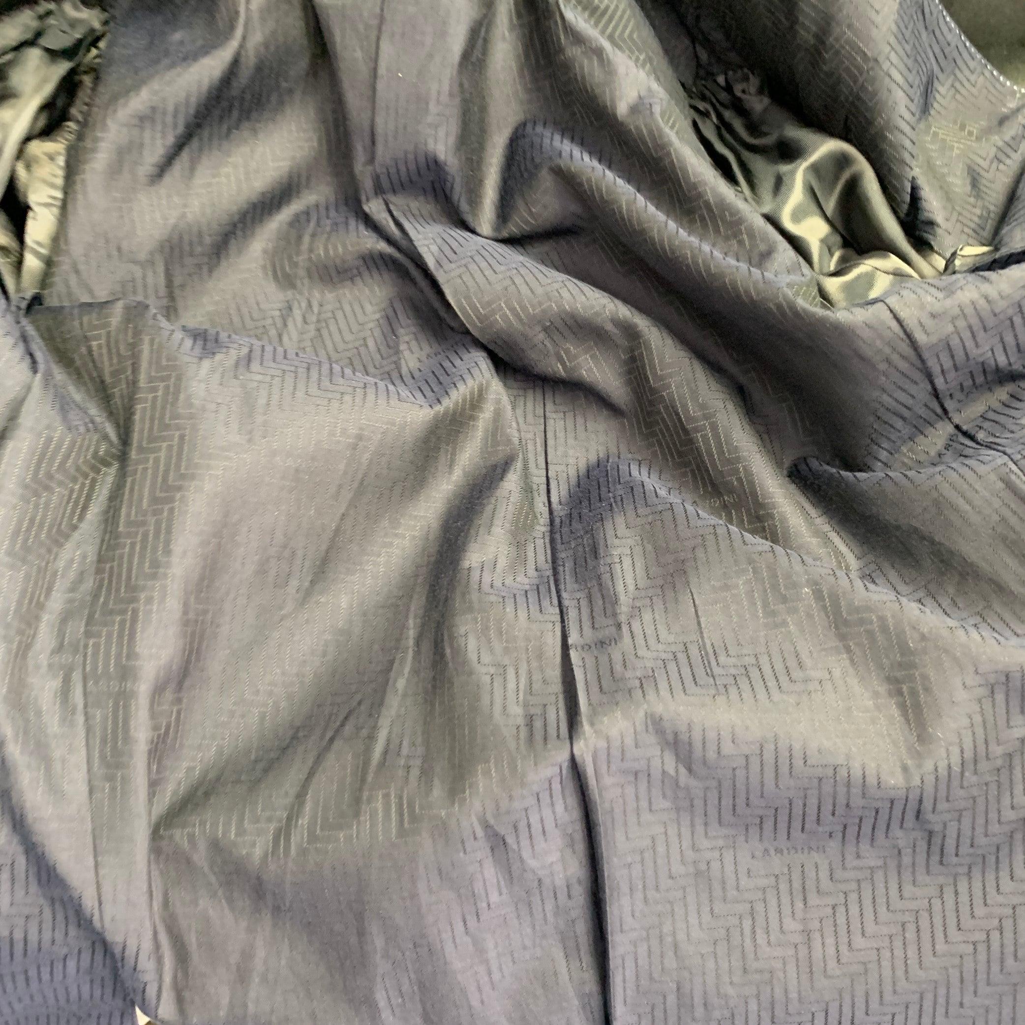 LARDINI Tuxedo croisé en laine noire marine, taille 38 en vente 4