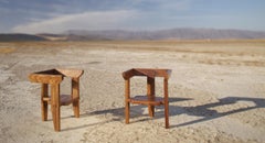 Sillón Laredo, diseño ergonómico contemporáneo de 3 patas con carpintería tradicional