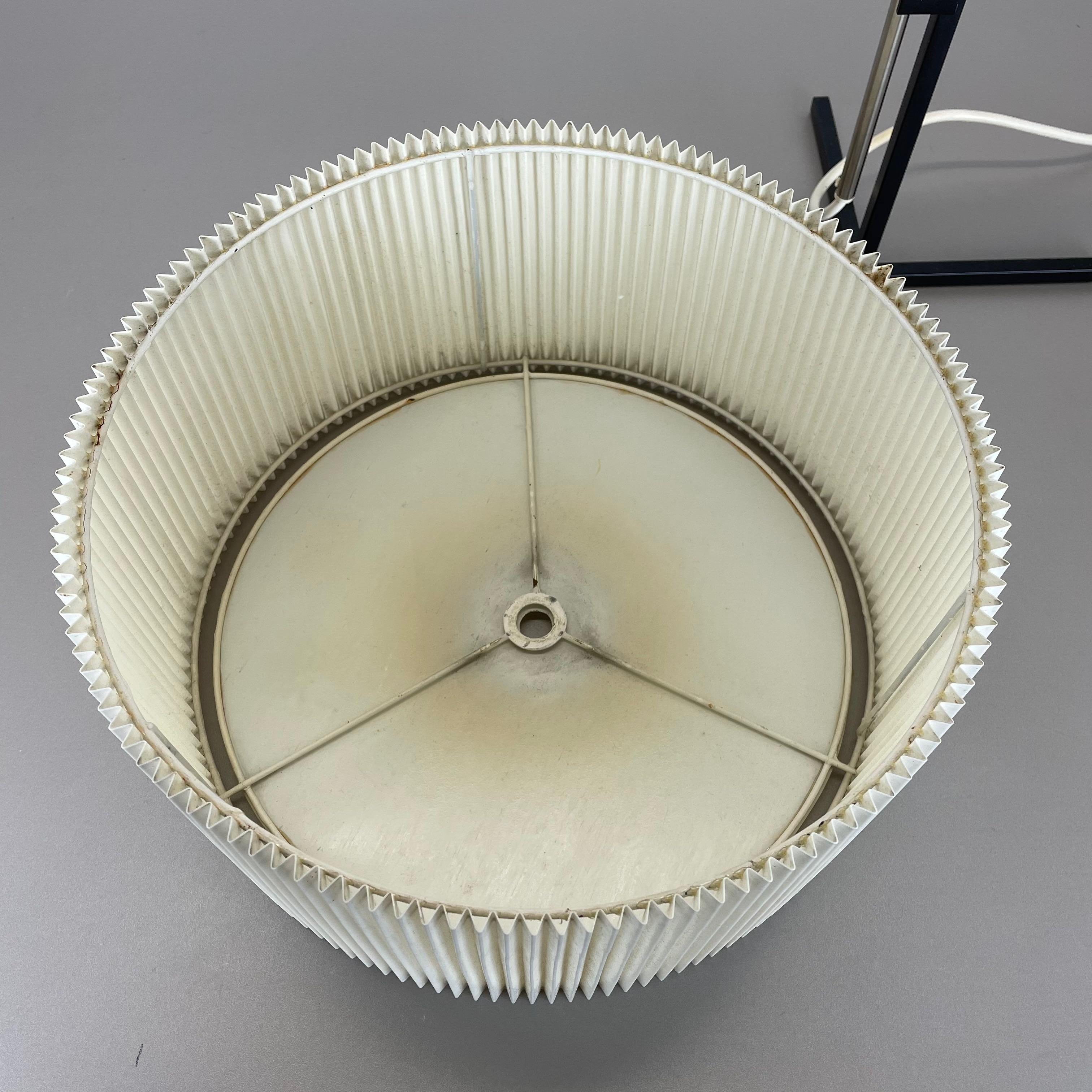Lampe de bureau cubique moderniste Spoutnik de Larege, lumières Kaiser Leuchten, Allemagne, années 1960 en vente 6