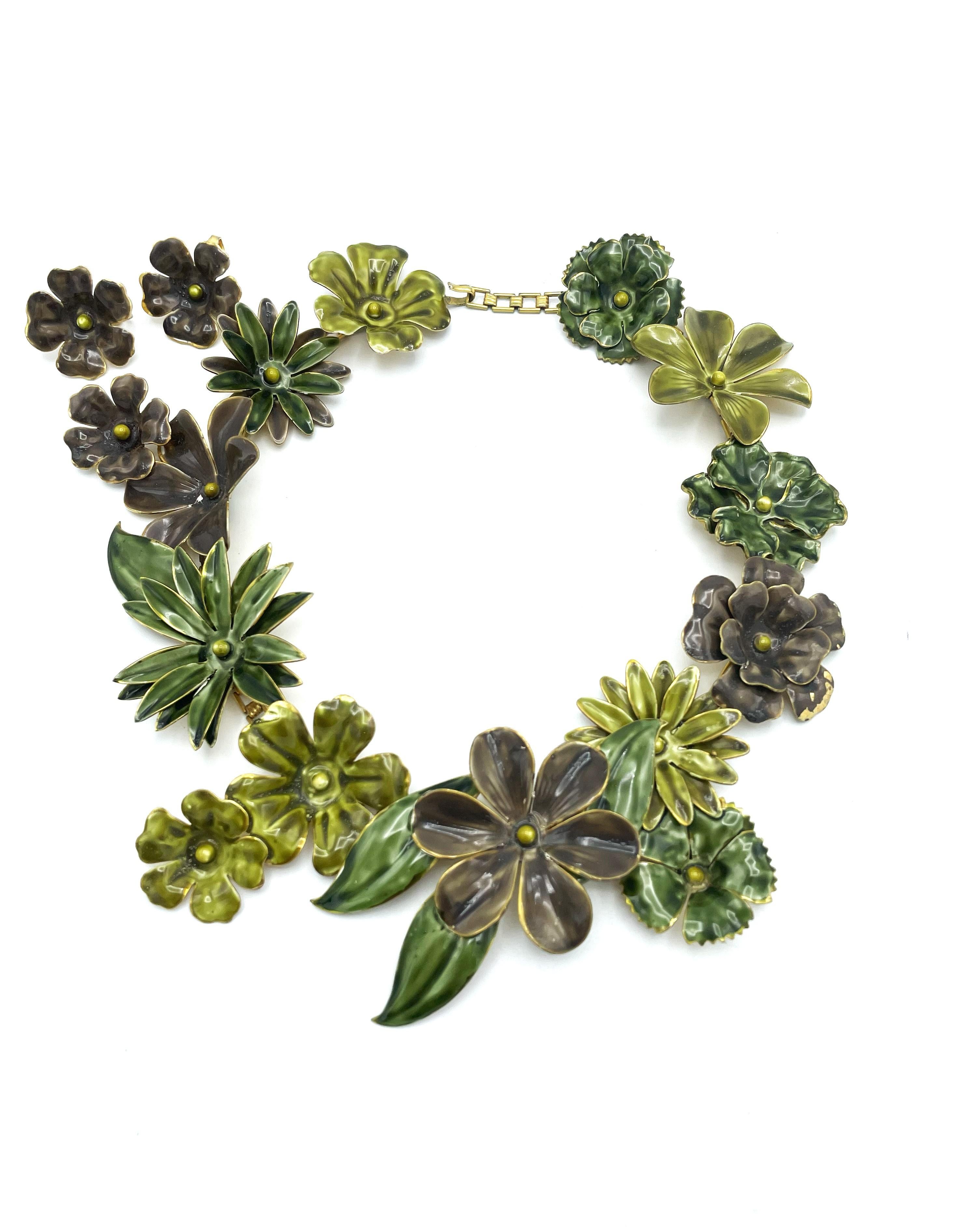 Romantic Larg hand enamelled metal floral motif necklace and earclips by SANDOR 1950's US For Sale
