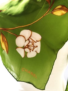 LARG SILK SCARF from CHANEL, 130 cm x 130 cm, green with CHANEL FLOWERS