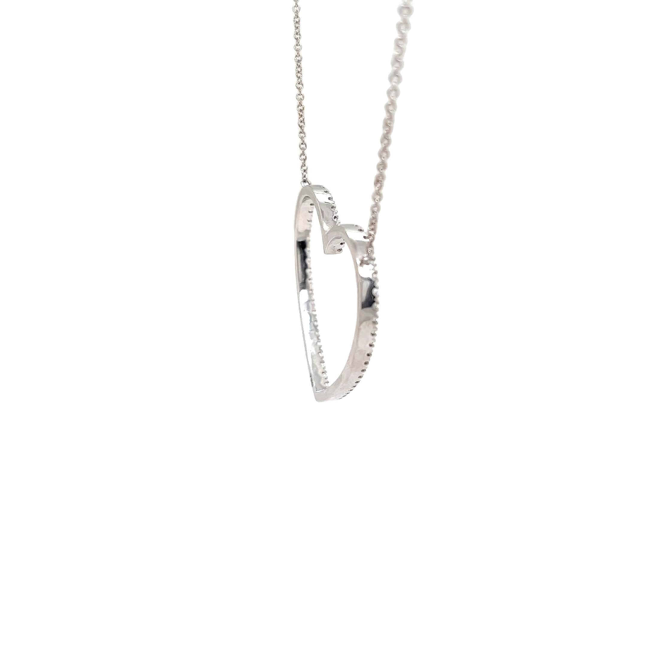 Grand pendentif cœur F/VS en or blanc 18 carats et chaîne en or blanc avec diamants 0,60 carat en vente 3