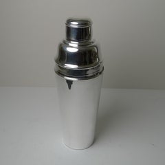 Large 1 1/2 Pint Art Deco Cocktail Shaker by Mappin & Webb