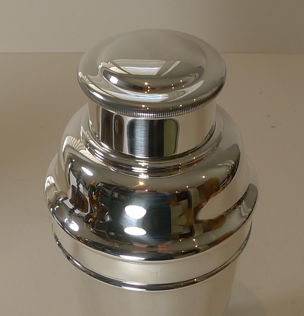 Art Deco Large 1 1/2 Pint Silver Plated Cocktail Shaker by Suckling Ltd. c.1930