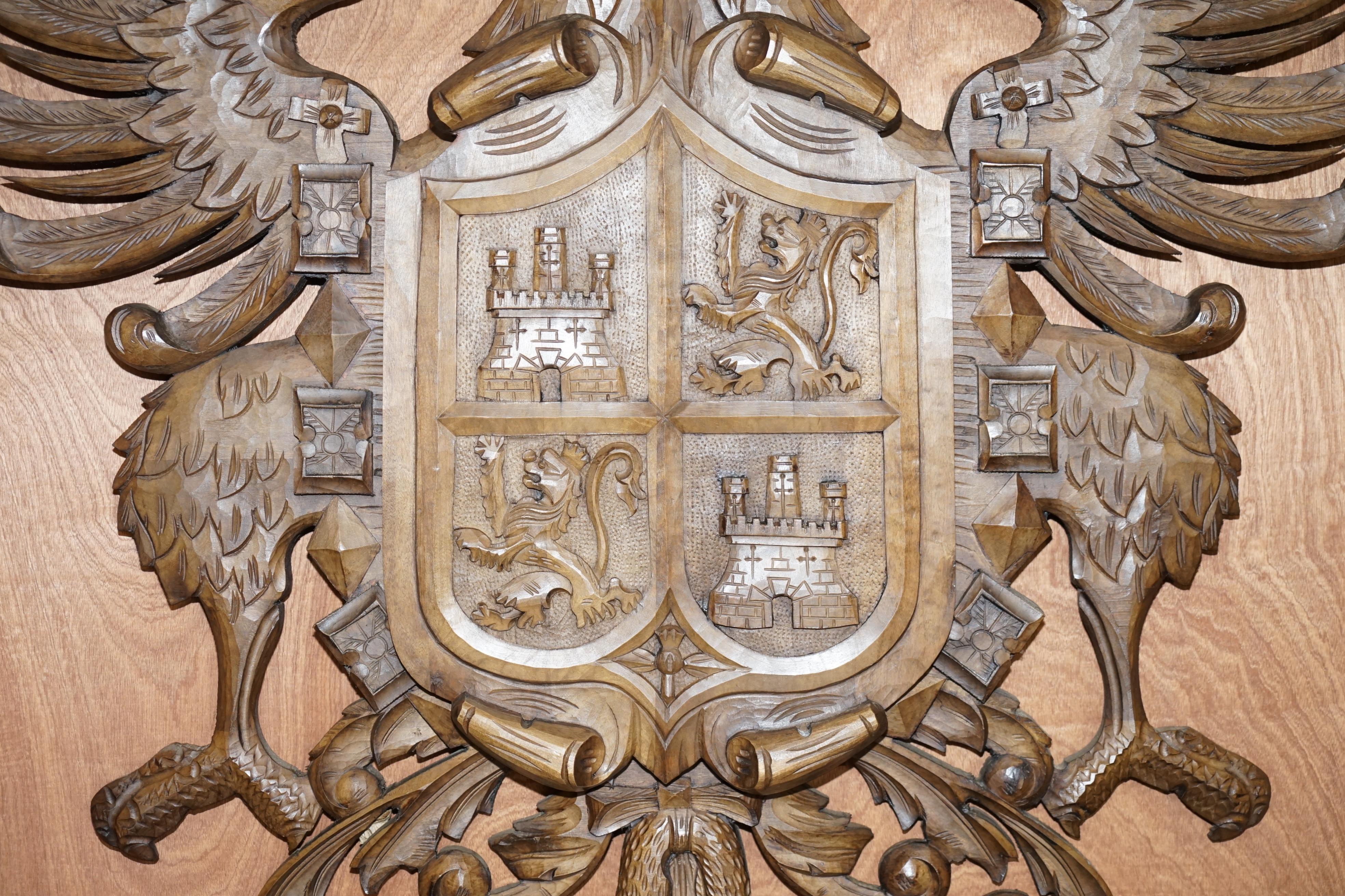 We are delighted to offer this very large and ornate Heraldic Armorial crest or Coat of arms

Please note the delivery fee listed is just a guide, it covers within the M25 only for the UK and local Europe only for international

This is the